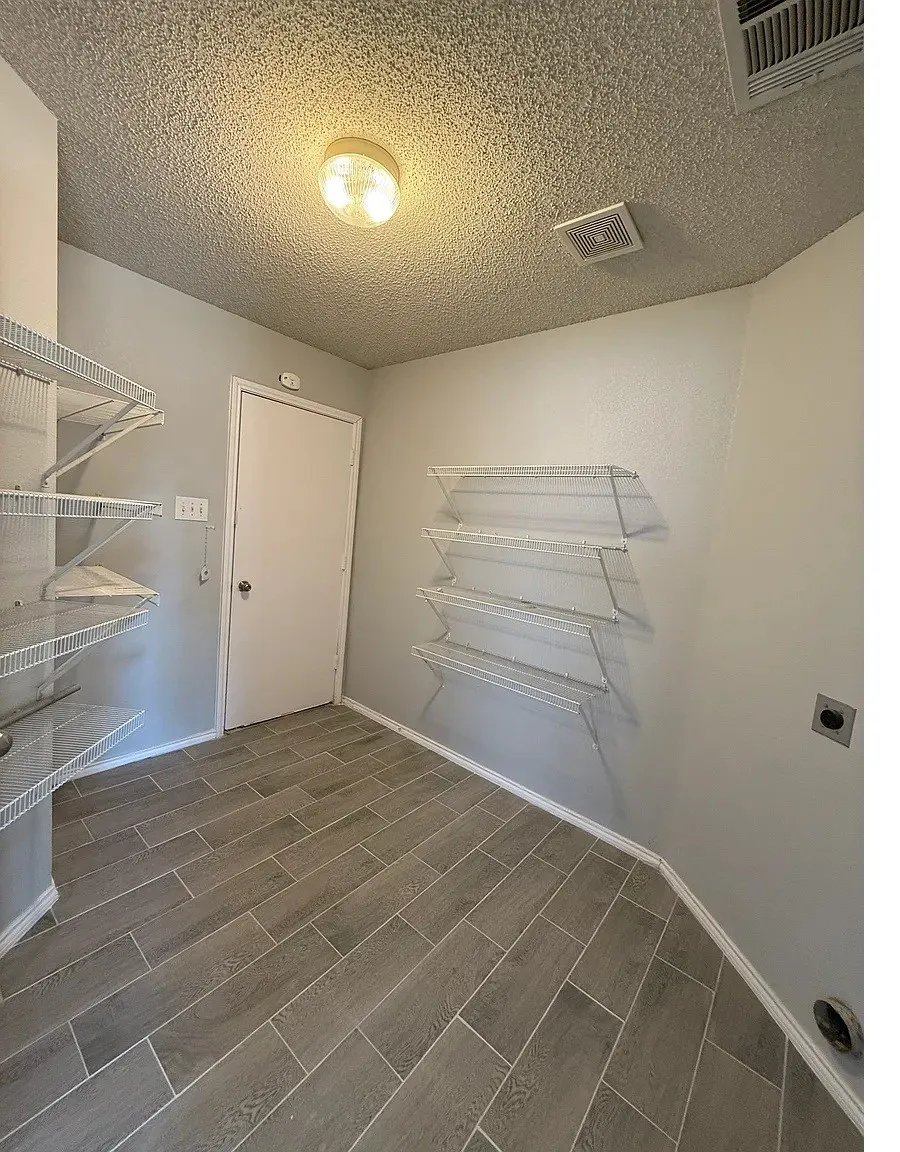 Single Family Residence For Rent in Tarrant County , 801 Flamingo Drive, Saginaw, Texas 76131, 4 Bedroom, 4 Bathroom, 2 Garage spaces, 2,657 Sqft, built in 2005, mls#21379753, Real Estate Agent in Saginaw, Homes For Rent in Tarrant county, Homes For Rent in Saginaw, Realtor in Saginaw Texas, Real Estate Brokerage Independent Realty Texas, Luminita Cordes Realtor