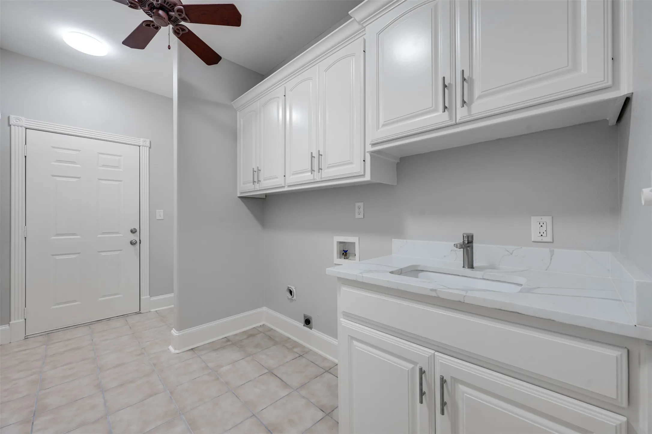 Single Family Residence For Sale in Smith County , 16502 Caddo Trail, Bullard, Texas 75757, 3 Bedroom, 2 Bathroom, 2 Garage spaces, 2,473 Sqft, built in 2004, mls#21380167, Real Estate Agent in Bullard, Homes For Sale in Smith county, Homes For Sale in Bullard, Realtor in Bullard Texas, Real Estate Brokerage Independent Realty Texas, Luminita Cordes Realtor