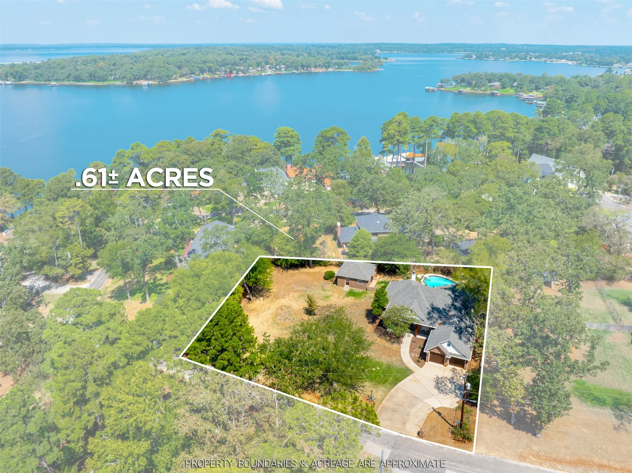Single Family Residence For Sale in Smith County , 16502 Caddo Trail, Bullard, Texas 75757, 3 Bedroom, 2 Bathroom, 2 Garage spaces, 2,473 Sqft, built in 2004, mls#21380167, Real Estate Agent in Bullard, Homes For Sale in Smith county, Homes For Sale in Bullard, Realtor in Bullard Texas, Real Estate Brokerage Independent Realty Texas, Luminita Cordes Realtor