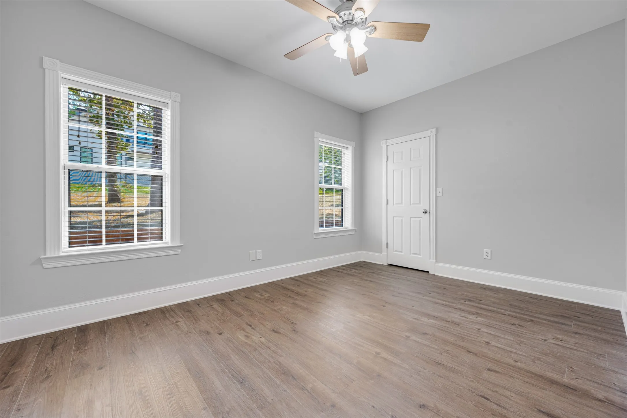 Single Family Residence For Sale in Smith County , 16502 Caddo Trail, Bullard, Texas 75757, 3 Bedroom, 2 Bathroom, 2 Garage spaces, 2,473 Sqft, built in 2004, mls#21380167, Real Estate Agent in Bullard, Homes For Sale in Smith county, Homes For Sale in Bullard, Realtor in Bullard Texas, Real Estate Brokerage Independent Realty Texas, Luminita Cordes Realtor