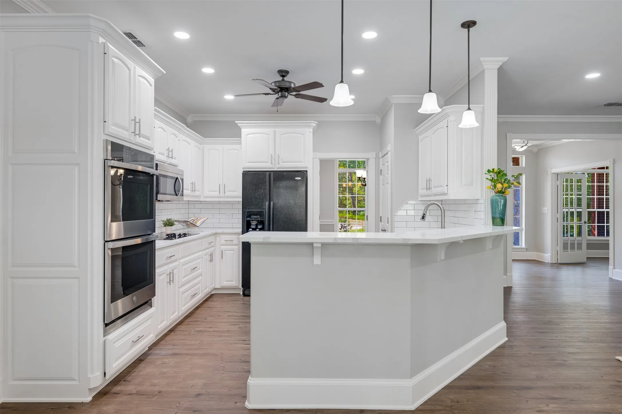 Single Family Residence For Sale in Smith County , 16502 Caddo Trail, Bullard, Texas 75757, 3 Bedroom, 2 Bathroom, 2 Garage spaces, 2,473 Sqft, built in 2004, mls#21380167, Real Estate Agent in Bullard, Homes For Sale in Smith county, Homes For Sale in Bullard, Realtor in Bullard Texas, Real Estate Brokerage Independent Realty Texas, Luminita Cordes Realtor