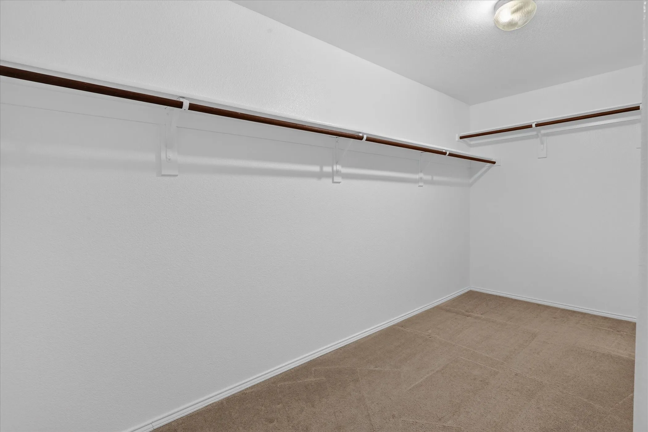 Single Family Residence For Sale in Denton County , 3513 Seaside Drive, Denton, Texas 76208, 4 Bedroom, 3 Bathroom, 2 Garage spaces, 3,225 Sqft, built in 2015, mls#21380173, Real Estate Agent in Denton, Homes For Sale in Denton county, Homes For Sale in Denton, Realtor in Denton Texas, Real Estate Brokerage Independent Realty Texas, Luminita Cordes Realtor