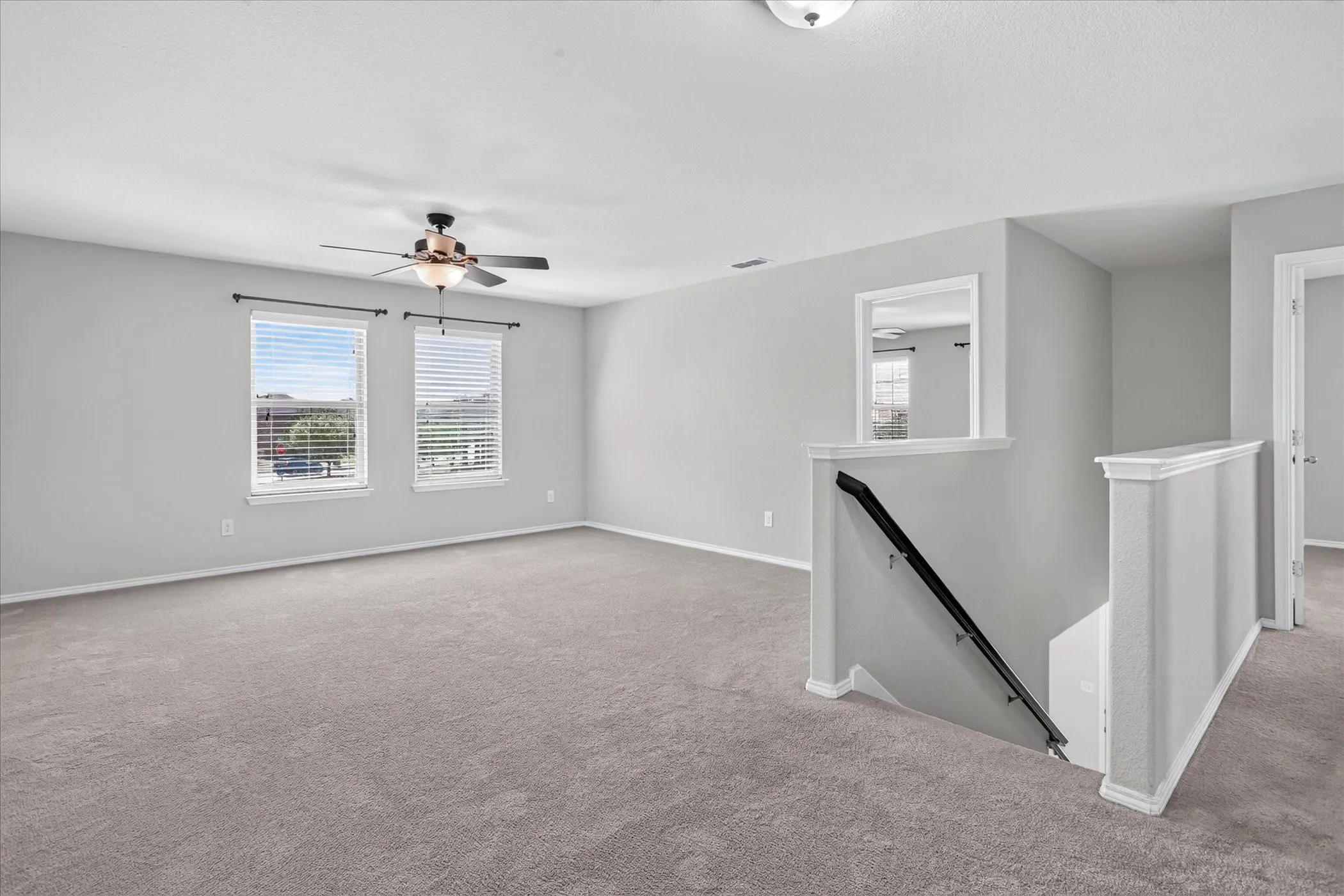Single Family Residence For Sale in Denton County , 3513 Seaside Drive, Denton, Texas 76208, 4 Bedroom, 3 Bathroom, 2 Garage spaces, 3,225 Sqft, built in 2015, mls#21380173, Real Estate Agent in Denton, Homes For Sale in Denton county, Homes For Sale in Denton, Realtor in Denton Texas, Real Estate Brokerage Independent Realty Texas, Luminita Cordes Realtor