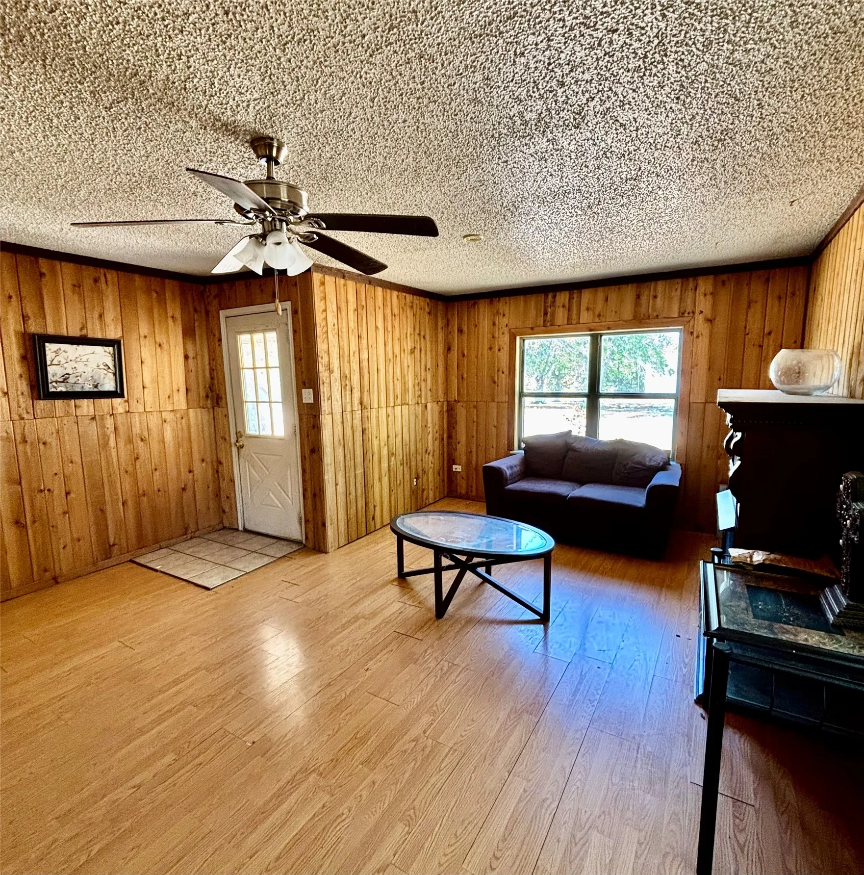 Single Family Residence For Sale in Montague County , 600 Travis Street, Nocona, Texas 76255, 3 Bedroom, 2 Bathroom, Garage spaces, 1,284 Sqft, built in 1950, mls#21380182, Real Estate Agent in Nocona, Homes For Sale in Montague county, Homes For Sale in Nocona, Realtor in Nocona Texas, Real Estate Brokerage Independent Realty Texas, Luminita Cordes Realtor
