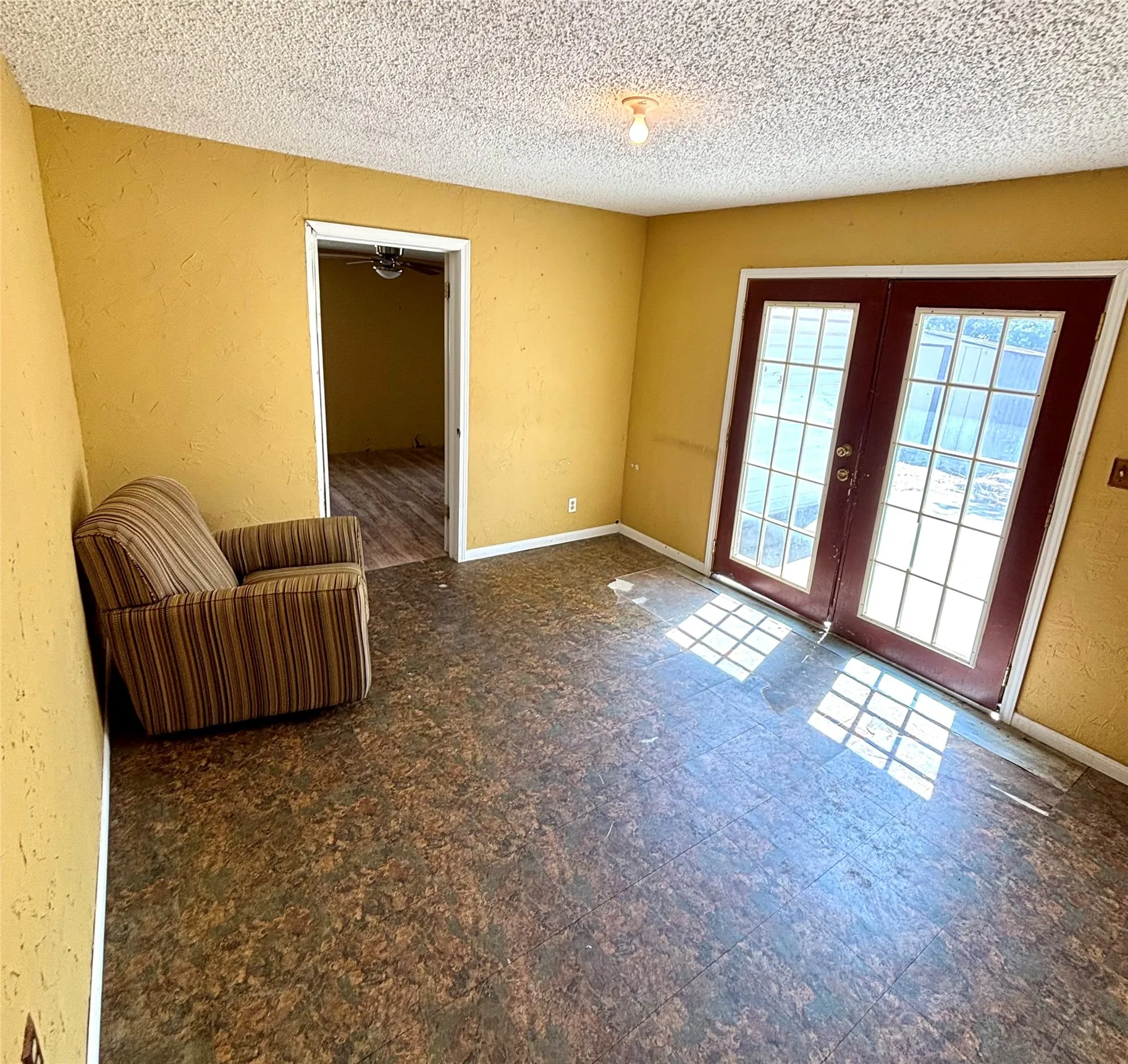 Single Family Residence For Sale in Montague County , 600 Travis Street, Nocona, Texas 76255, 3 Bedroom, 2 Bathroom, Garage spaces, 1,284 Sqft, built in 1950, mls#21380182, Real Estate Agent in Nocona, Homes For Sale in Montague county, Homes For Sale in Nocona, Realtor in Nocona Texas, Real Estate Brokerage Independent Realty Texas, Luminita Cordes Realtor
