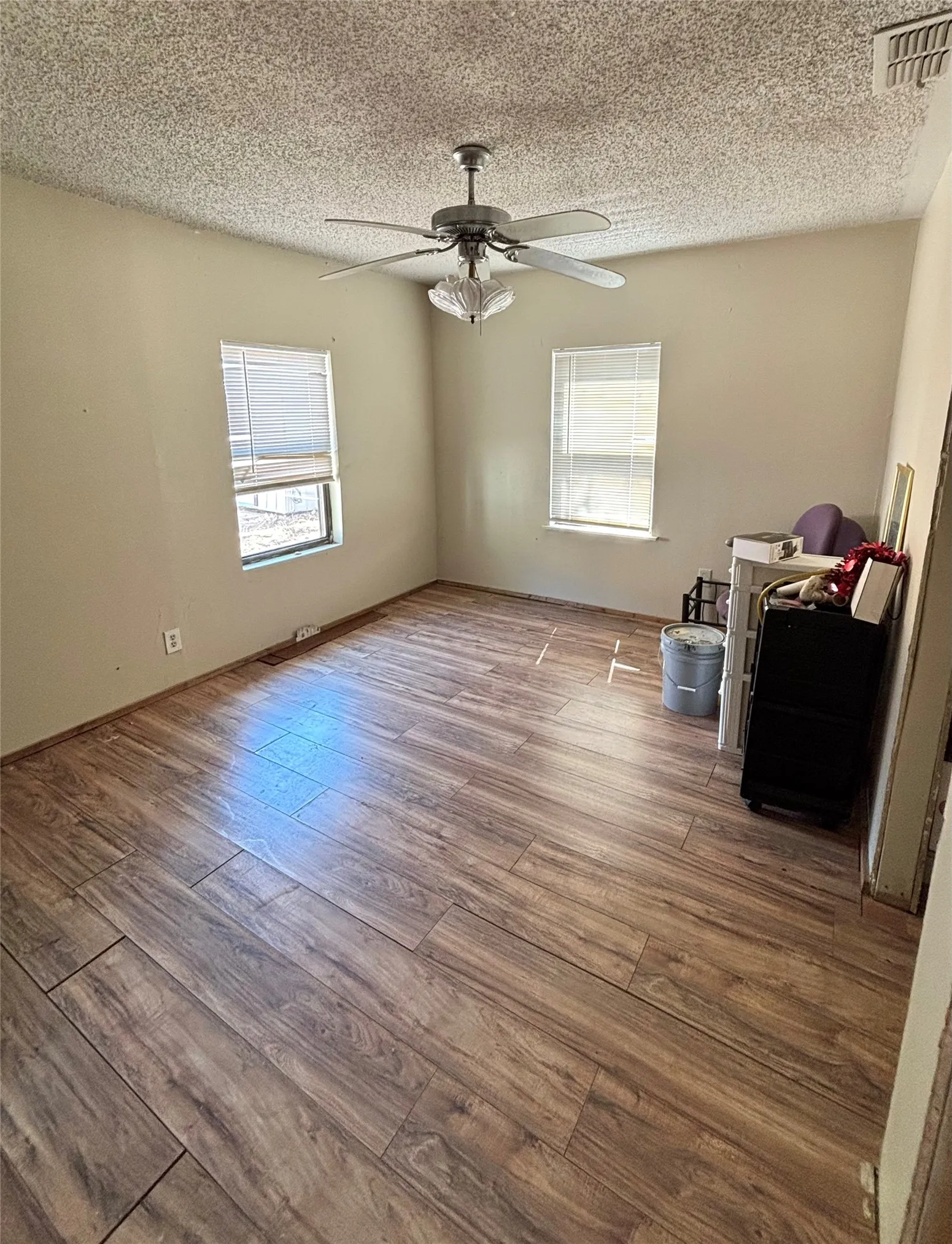 Single Family Residence For Sale in Montague County , 600 Travis Street, Nocona, Texas 76255, 3 Bedroom, 2 Bathroom, Garage spaces, 1,284 Sqft, built in 1950, mls#21380182, Real Estate Agent in Nocona, Homes For Sale in Montague county, Homes For Sale in Nocona, Realtor in Nocona Texas, Real Estate Brokerage Independent Realty Texas, Luminita Cordes Realtor