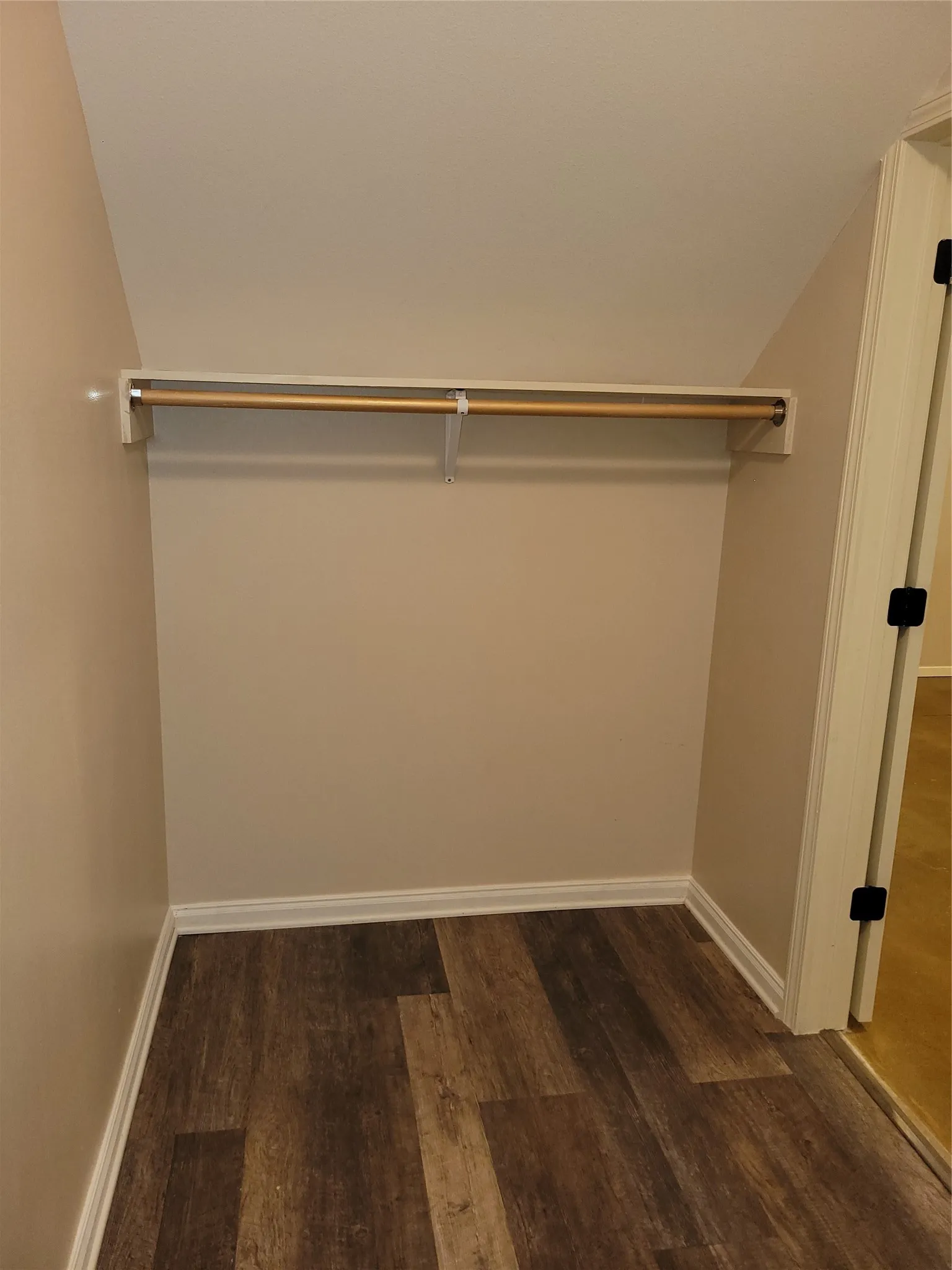 Office For Rent in Tarrant County , 578 Aviator Drive, Fort Worth, Texas 76179, 0, 0, Garage spaces, 0 Sqft, built in 1998, mls#21380181, Real Estate Agent in Fort Worth, Homes For Rent in Tarrant county, Homes For Rent in Fort Worth, Realtor in Fort Worth Texas, Real Estate Brokerage Independent Realty Texas, Luminita Cordes Realtor