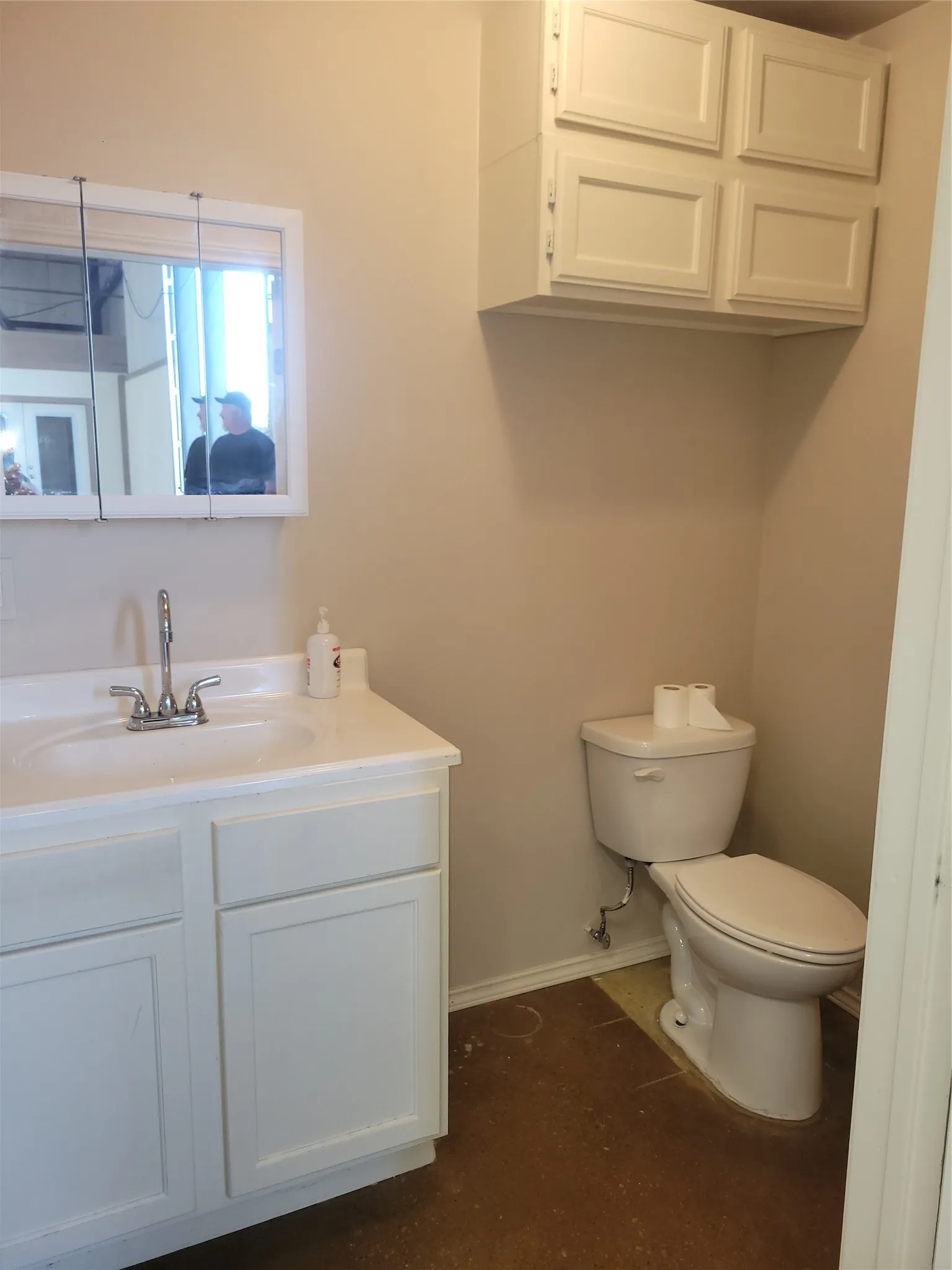 Office For Rent in Tarrant County , 578 Aviator Drive, Fort Worth, Texas 76179, 0, 0, Garage spaces, 0 Sqft, built in 1998, mls#21380181, Real Estate Agent in Fort Worth, Homes For Rent in Tarrant county, Homes For Rent in Fort Worth, Realtor in Fort Worth Texas, Real Estate Brokerage Independent Realty Texas, Luminita Cordes Realtor