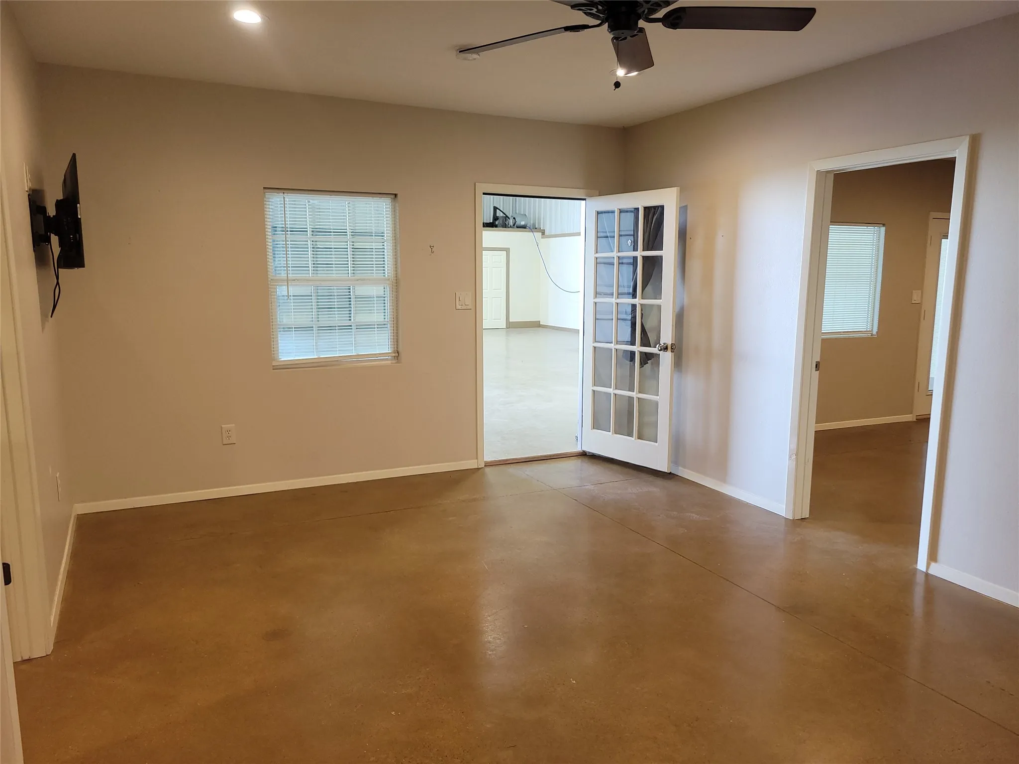 Office For Rent in Tarrant County , 578 Aviator Drive, Fort Worth, Texas 76179, 0, 0, Garage spaces, 0 Sqft, built in 1998, mls#21380181, Real Estate Agent in Fort Worth, Homes For Rent in Tarrant county, Homes For Rent in Fort Worth, Realtor in Fort Worth Texas, Real Estate Brokerage Independent Realty Texas, Luminita Cordes Realtor