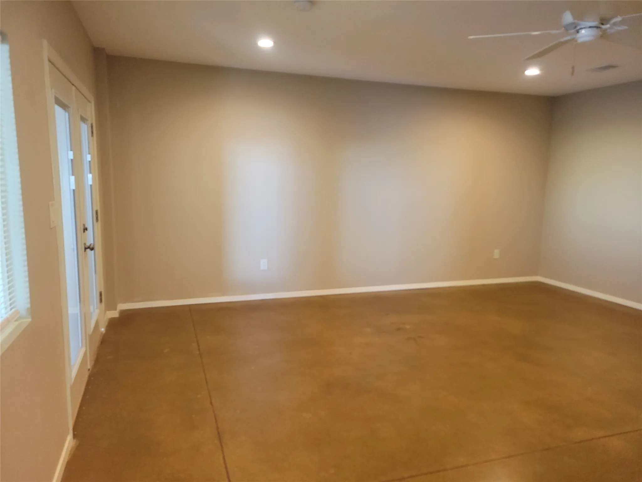 Office For Rent in Tarrant County , 578 Aviator Drive, Fort Worth, Texas 76179, 0, 0, Garage spaces, 0 Sqft, built in 1998, mls#21380181, Real Estate Agent in Fort Worth, Homes For Rent in Tarrant county, Homes For Rent in Fort Worth, Realtor in Fort Worth Texas, Real Estate Brokerage Independent Realty Texas, Luminita Cordes Realtor