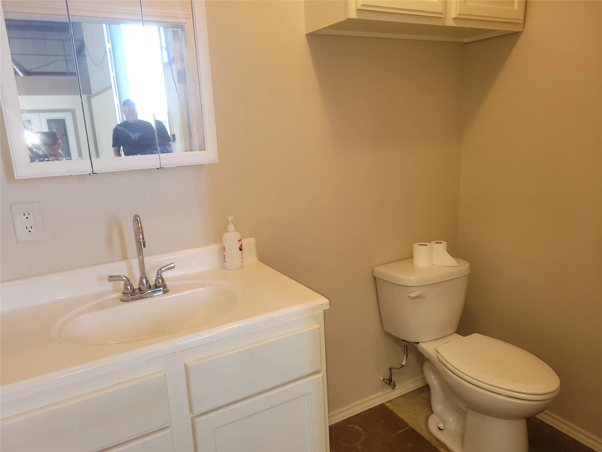 Office For Rent in Tarrant County , 578 Aviator Drive, Fort Worth, Texas 76179, 0, 0, Garage spaces, 0 Sqft, built in 1998, mls#21380181, Real Estate Agent in Fort Worth, Homes For Rent in Tarrant county, Homes For Rent in Fort Worth, Realtor in Fort Worth Texas, Real Estate Brokerage Independent Realty Texas, Luminita Cordes Realtor