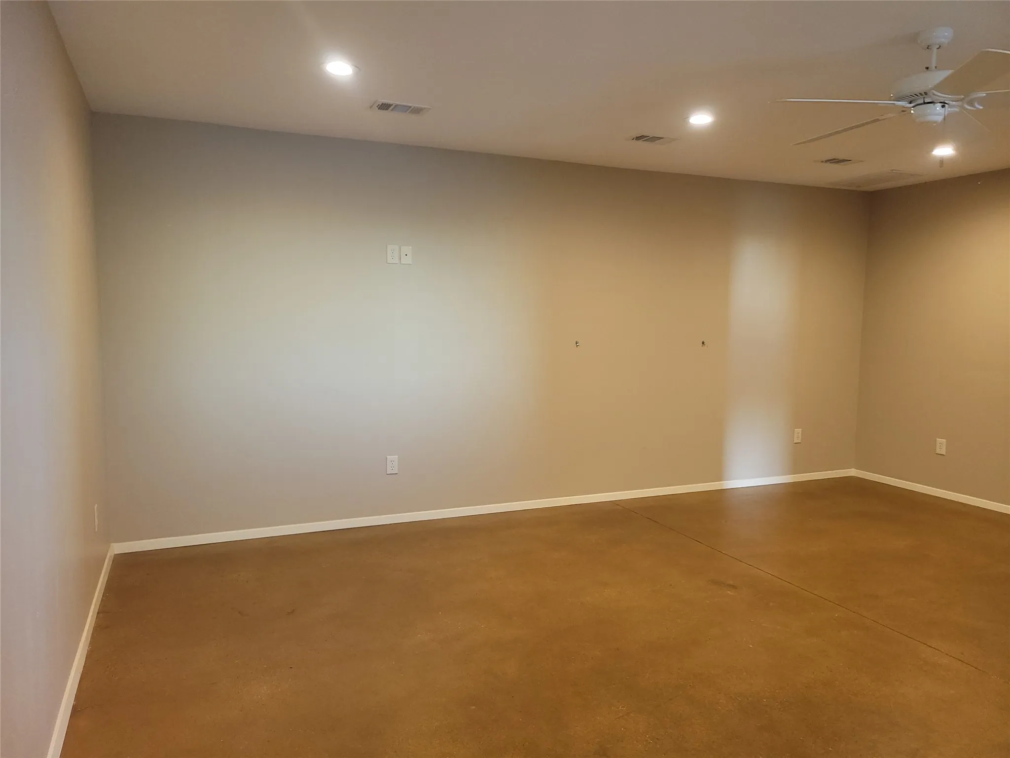 Office For Rent in Tarrant County , 578 Aviator Drive, Fort Worth, Texas 76179, 0, 0, Garage spaces, 0 Sqft, built in 1998, mls#21380181, Real Estate Agent in Fort Worth, Homes For Rent in Tarrant county, Homes For Rent in Fort Worth, Realtor in Fort Worth Texas, Real Estate Brokerage Independent Realty Texas, Luminita Cordes Realtor