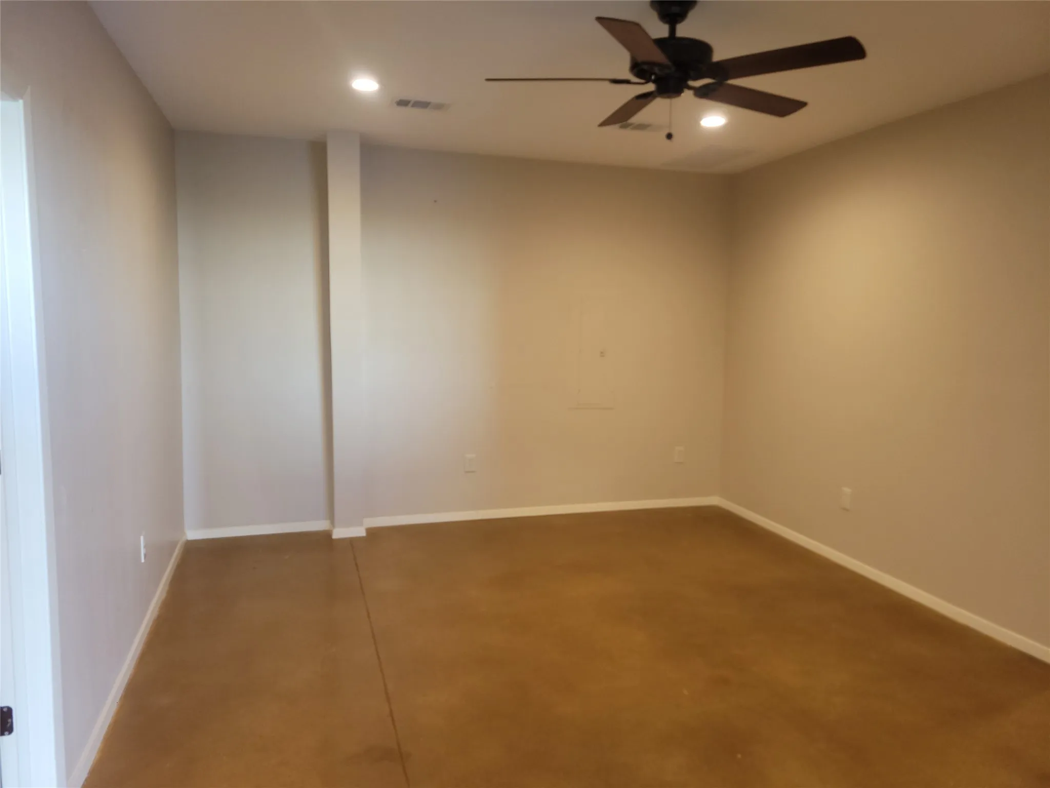 Office For Rent in Tarrant County , 578 Aviator Drive, Fort Worth, Texas 76179, 0, 0, Garage spaces, 0 Sqft, built in 1998, mls#21380181, Real Estate Agent in Fort Worth, Homes For Rent in Tarrant county, Homes For Rent in Fort Worth, Realtor in Fort Worth Texas, Real Estate Brokerage Independent Realty Texas, Luminita Cordes Realtor