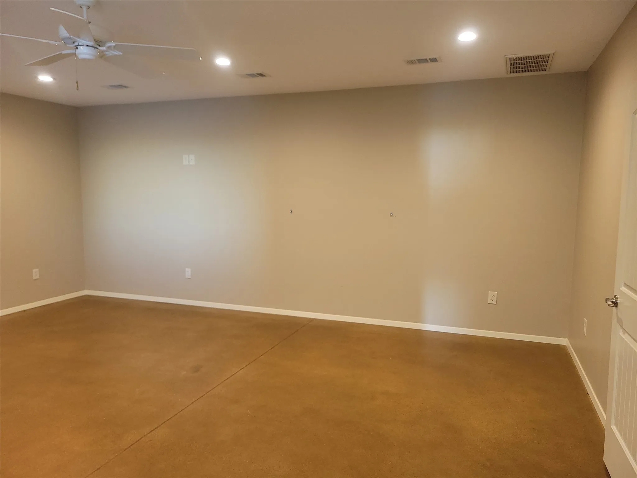 Office For Rent in Tarrant County , 578 Aviator Drive, Fort Worth, Texas 76179, 0, 0, Garage spaces, 0 Sqft, built in 1998, mls#21380181, Real Estate Agent in Fort Worth, Homes For Rent in Tarrant county, Homes For Rent in Fort Worth, Realtor in Fort Worth Texas, Real Estate Brokerage Independent Realty Texas, Luminita Cordes Realtor