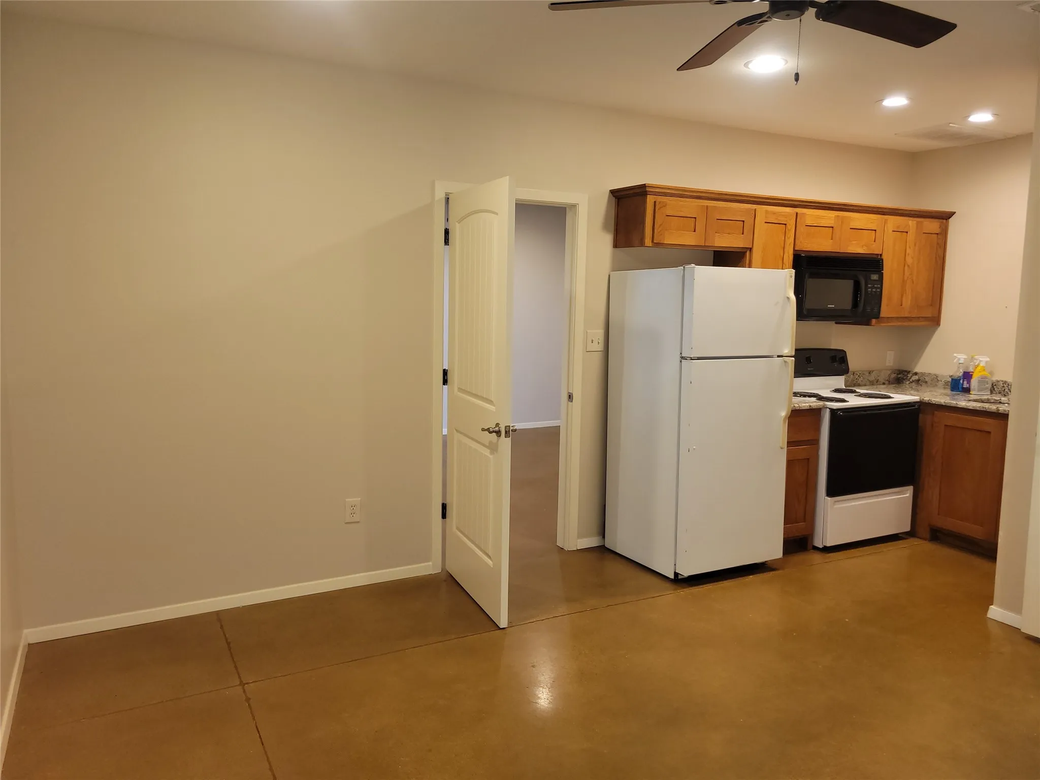 Office For Rent in Tarrant County , 578 Aviator Drive, Fort Worth, Texas 76179, 0, 0, Garage spaces, 0 Sqft, built in 1998, mls#21380181, Real Estate Agent in Fort Worth, Homes For Rent in Tarrant county, Homes For Rent in Fort Worth, Realtor in Fort Worth Texas, Real Estate Brokerage Independent Realty Texas, Luminita Cordes Realtor