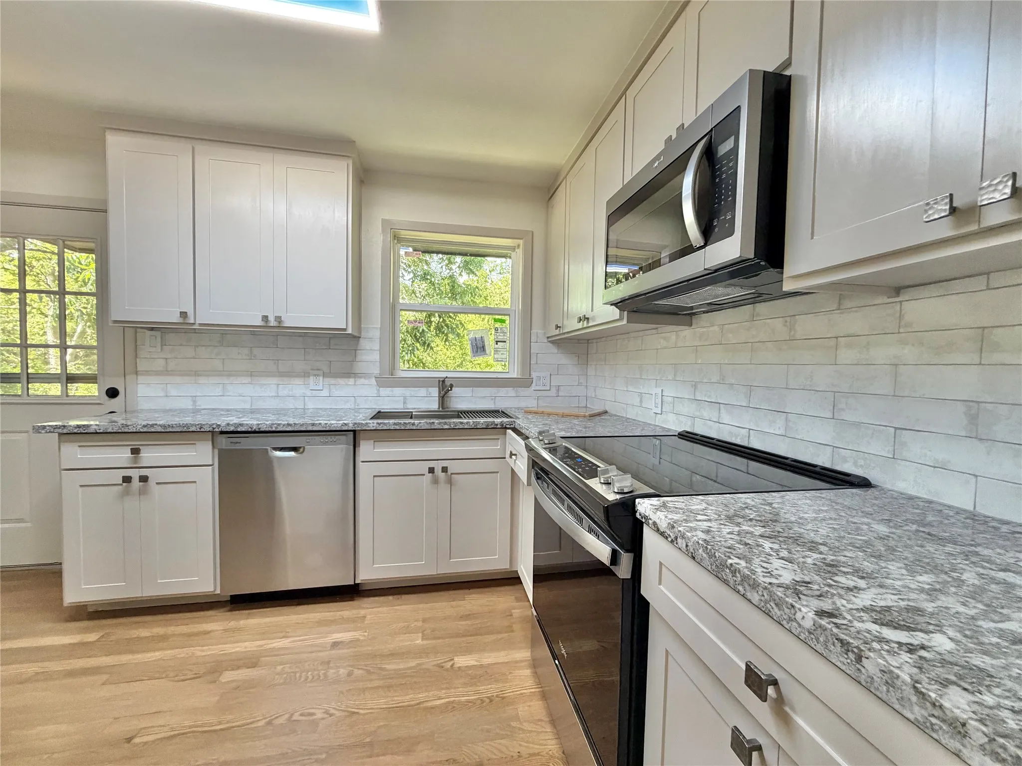 Single Family Residence For Sale in Denton County , 1812 Carlton Street, Denton, Texas 76201, 3 Bedroom, 2 Bathroom, 1 Garage spaces, 1,134 Sqft, built in 1956, mls#21380091, Real Estate Agent in Denton, Homes For Sale in Denton county, Homes For Sale in Denton, Realtor in Denton Texas, Real Estate Brokerage Independent Realty Texas, Luminita Cordes Realtor