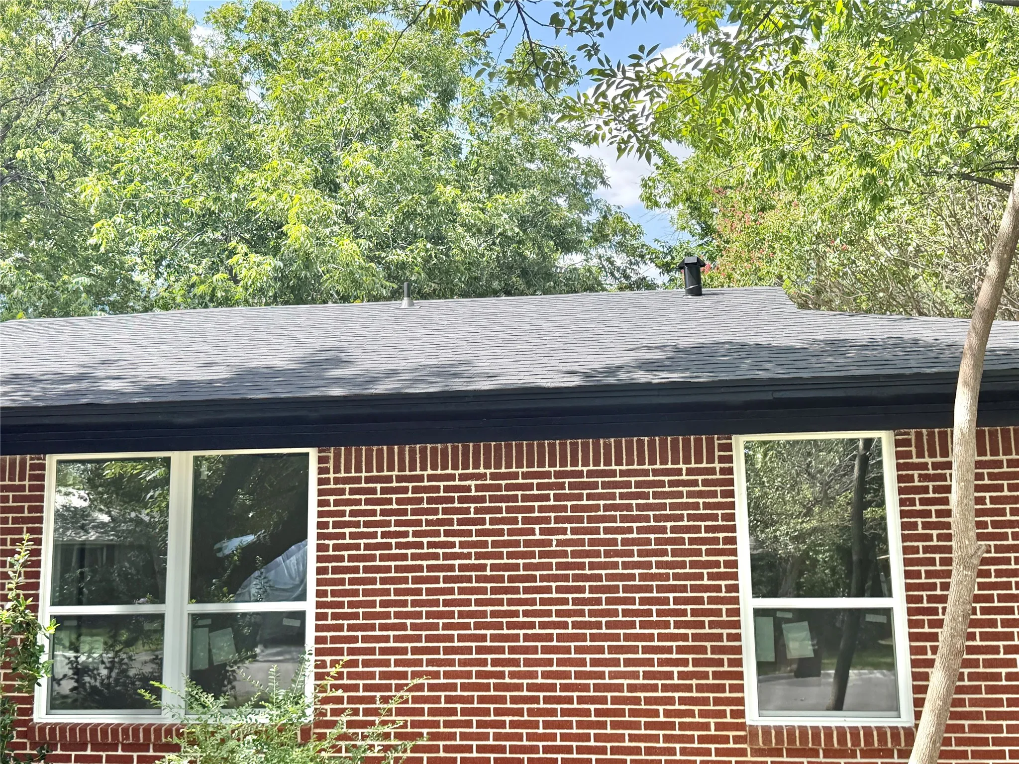Single Family Residence For Sale in Denton County , 1812 Carlton Street, Denton, Texas 76201, 3 Bedroom, 2 Bathroom, 1 Garage spaces, 1,134 Sqft, built in 1956, mls#21380091, Real Estate Agent in Denton, Homes For Sale in Denton county, Homes For Sale in Denton, Realtor in Denton Texas, Real Estate Brokerage Independent Realty Texas, Luminita Cordes Realtor
