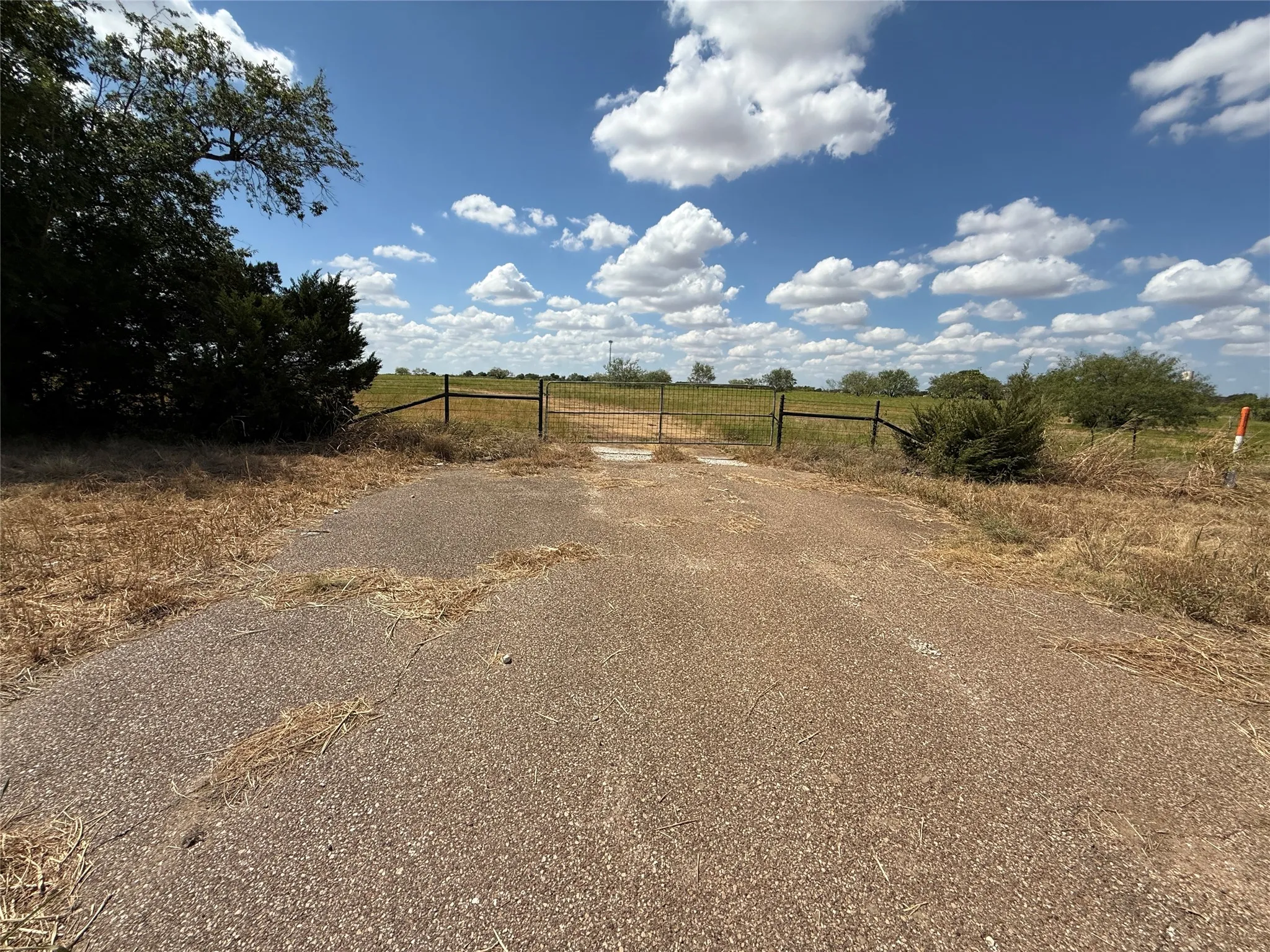 Unimproved Land For Sale in Mc Lennan County , TBD 141.624 +/- ac HWY 6 Highway, Crawford, Texas 76638, 0, 0, Garage spaces, 0 Sqft, built in 0, mls#21360645, Real Estate Agent in Crawford, Homes For Sale in Mc Lennan county, Homes For Sale in Crawford, Realtor in Crawford Texas, Real Estate Brokerage Independent Realty Texas, Luminita Cordes Realtor