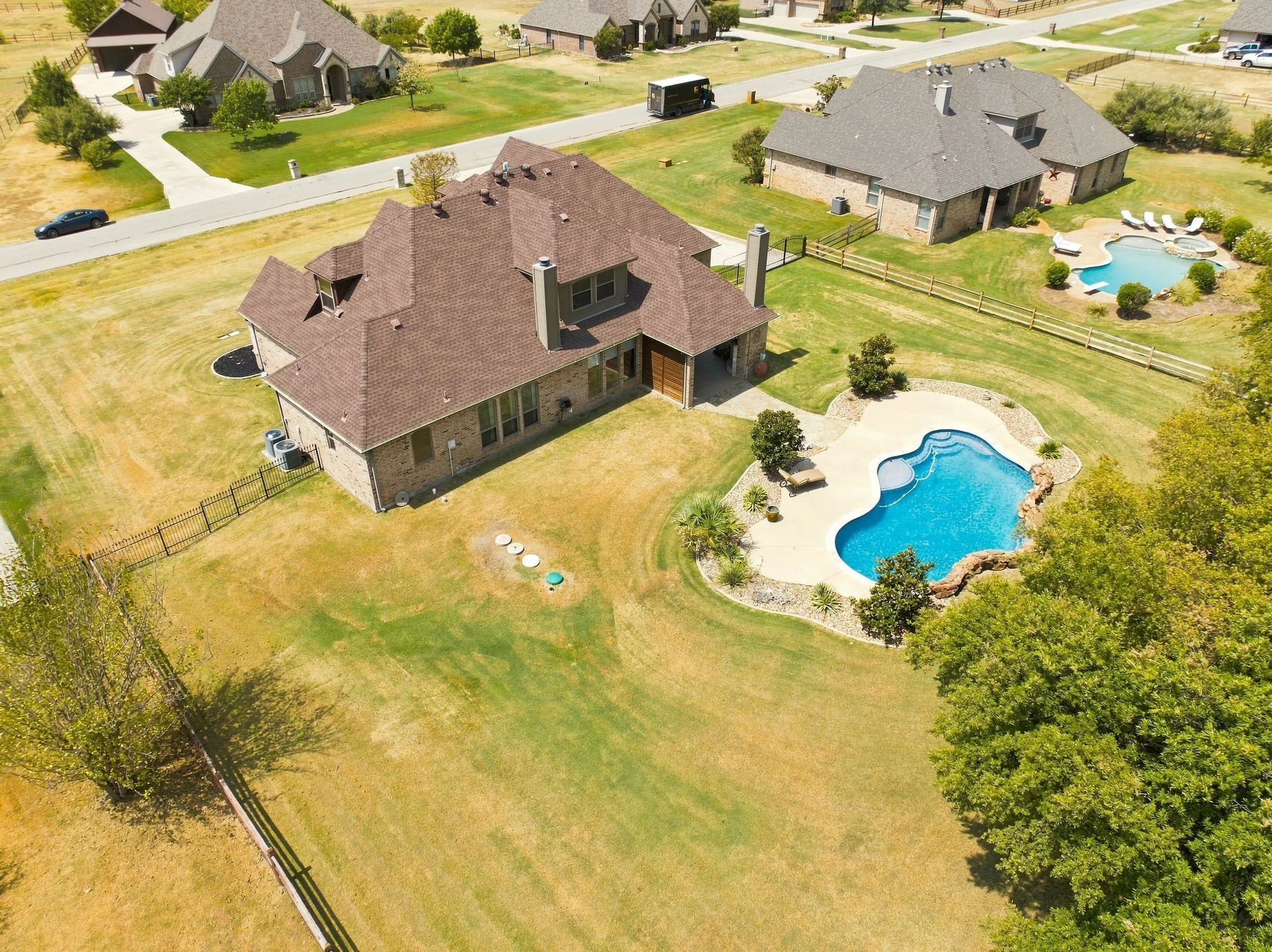 Single Family Residence For Sale in Tarrant County , 14024 Edgemon Way, Newark, Texas 76071, 5 Bedroom, 4 Bathroom, 3 Garage spaces, 3,456 Sqft, built in 2006, mls#21378525, Real Estate Agent in Newark, Homes For Sale in Tarrant county, Homes For Sale in Newark, Realtor in Newark Texas, Real Estate Brokerage Independent Realty Texas, Luminita Cordes Realtor
