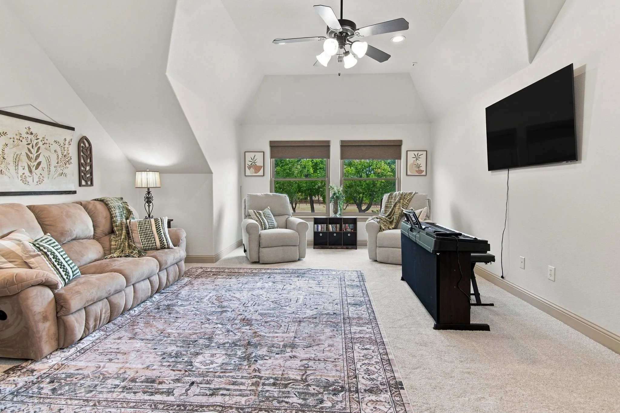 Single Family Residence For Sale in Tarrant County , 14024 Edgemon Way, Newark, Texas 76071, 5 Bedroom, 4 Bathroom, 3 Garage spaces, 3,456 Sqft, built in 2006, mls#21378525, Real Estate Agent in Newark, Homes For Sale in Tarrant county, Homes For Sale in Newark, Realtor in Newark Texas, Real Estate Brokerage Independent Realty Texas, Luminita Cordes Realtor