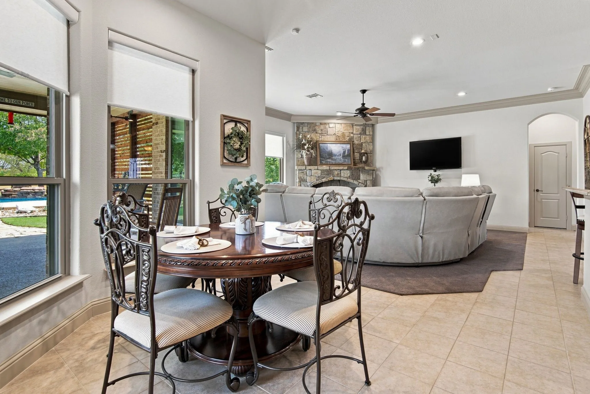 Single Family Residence For Sale in Tarrant County , 14024 Edgemon Way, Newark, Texas 76071, 5 Bedroom, 4 Bathroom, 3 Garage spaces, 3,456 Sqft, built in 2006, mls#21378525, Real Estate Agent in Newark, Homes For Sale in Tarrant county, Homes For Sale in Newark, Realtor in Newark Texas, Real Estate Brokerage Independent Realty Texas, Luminita Cordes Realtor