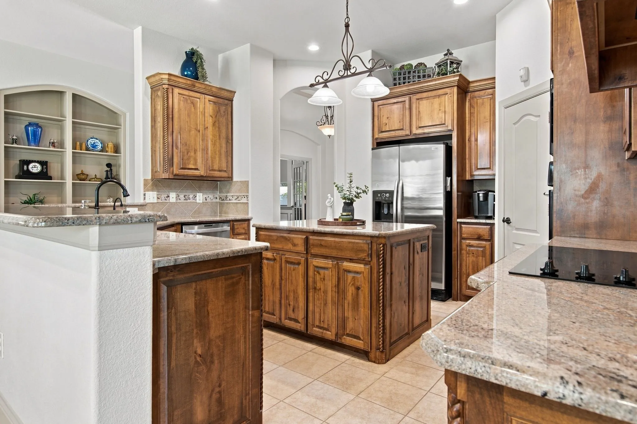 Single Family Residence For Sale in Tarrant County , 14024 Edgemon Way, Newark, Texas 76071, 5 Bedroom, 4 Bathroom, 3 Garage spaces, 3,456 Sqft, built in 2006, mls#21378525, Real Estate Agent in Newark, Homes For Sale in Tarrant county, Homes For Sale in Newark, Realtor in Newark Texas, Real Estate Brokerage Independent Realty Texas, Luminita Cordes Realtor