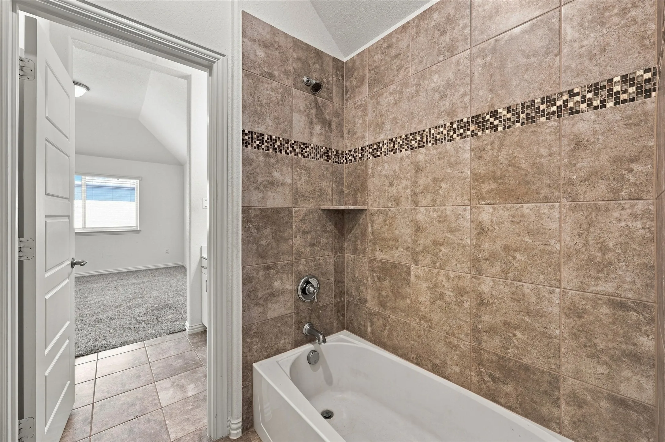 Single Family Residence For Rent in Dallas County , 630 Patriot Lane, Irving, Texas 75060, 3 Bedroom, 3 Bathroom, 2 Garage spaces, 2,100 Sqft, built in 2020, mls#21380194, Real Estate Agent in Irving, Homes For Rent in Dallas county, Homes For Rent in Irving, Realtor in Irving Texas, Real Estate Brokerage Independent Realty Texas, Luminita Cordes Realtor
