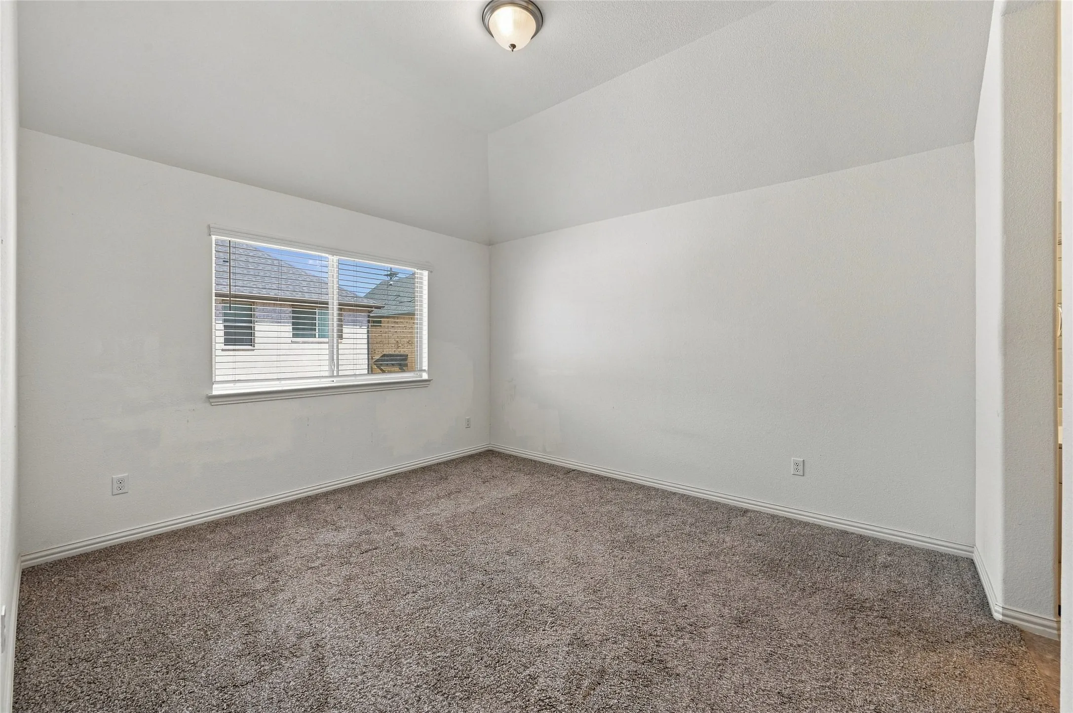 Single Family Residence For Rent in Dallas County , 630 Patriot Lane, Irving, Texas 75060, 3 Bedroom, 3 Bathroom, 2 Garage spaces, 2,100 Sqft, built in 2020, mls#21380194, Real Estate Agent in Irving, Homes For Rent in Dallas county, Homes For Rent in Irving, Realtor in Irving Texas, Real Estate Brokerage Independent Realty Texas, Luminita Cordes Realtor