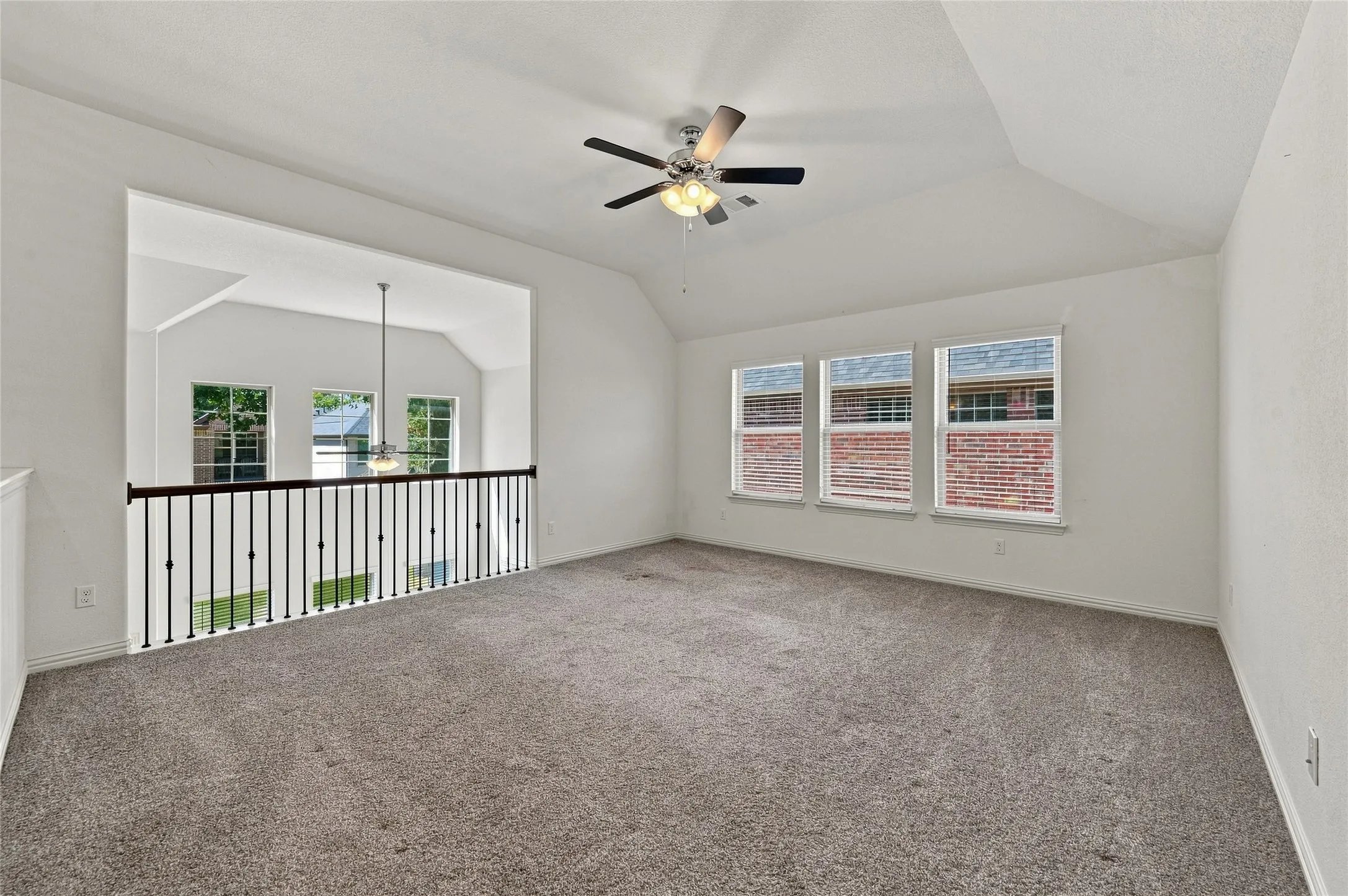 Single Family Residence For Rent in Dallas County , 630 Patriot Lane, Irving, Texas 75060, 3 Bedroom, 3 Bathroom, 2 Garage spaces, 2,100 Sqft, built in 2020, mls#21380194, Real Estate Agent in Irving, Homes For Rent in Dallas county, Homes For Rent in Irving, Realtor in Irving Texas, Real Estate Brokerage Independent Realty Texas, Luminita Cordes Realtor