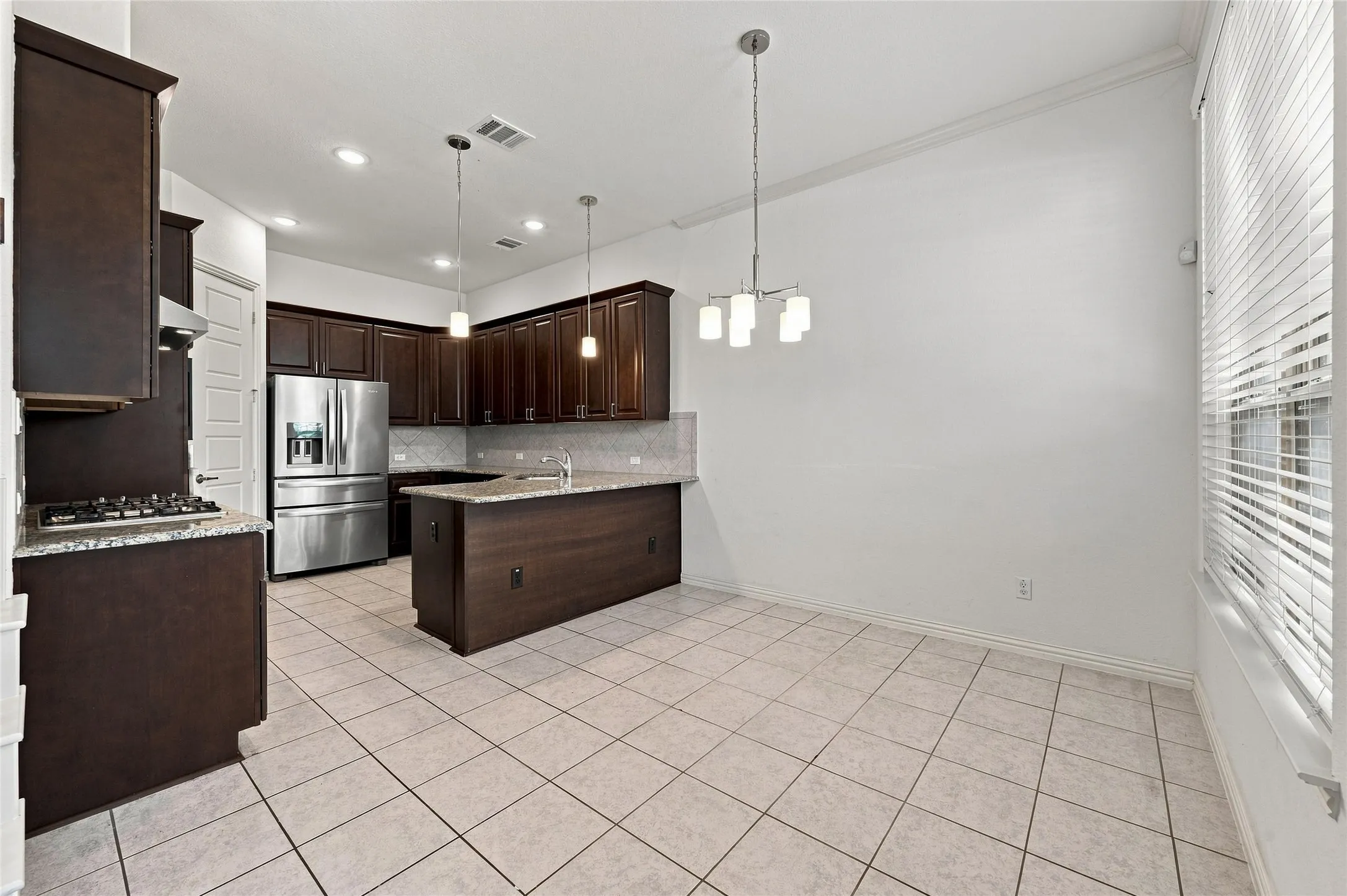 Single Family Residence For Rent in Dallas County , 630 Patriot Lane, Irving, Texas 75060, 3 Bedroom, 3 Bathroom, 2 Garage spaces, 2,100 Sqft, built in 2020, mls#21380194, Real Estate Agent in Irving, Homes For Rent in Dallas county, Homes For Rent in Irving, Realtor in Irving Texas, Real Estate Brokerage Independent Realty Texas, Luminita Cordes Realtor