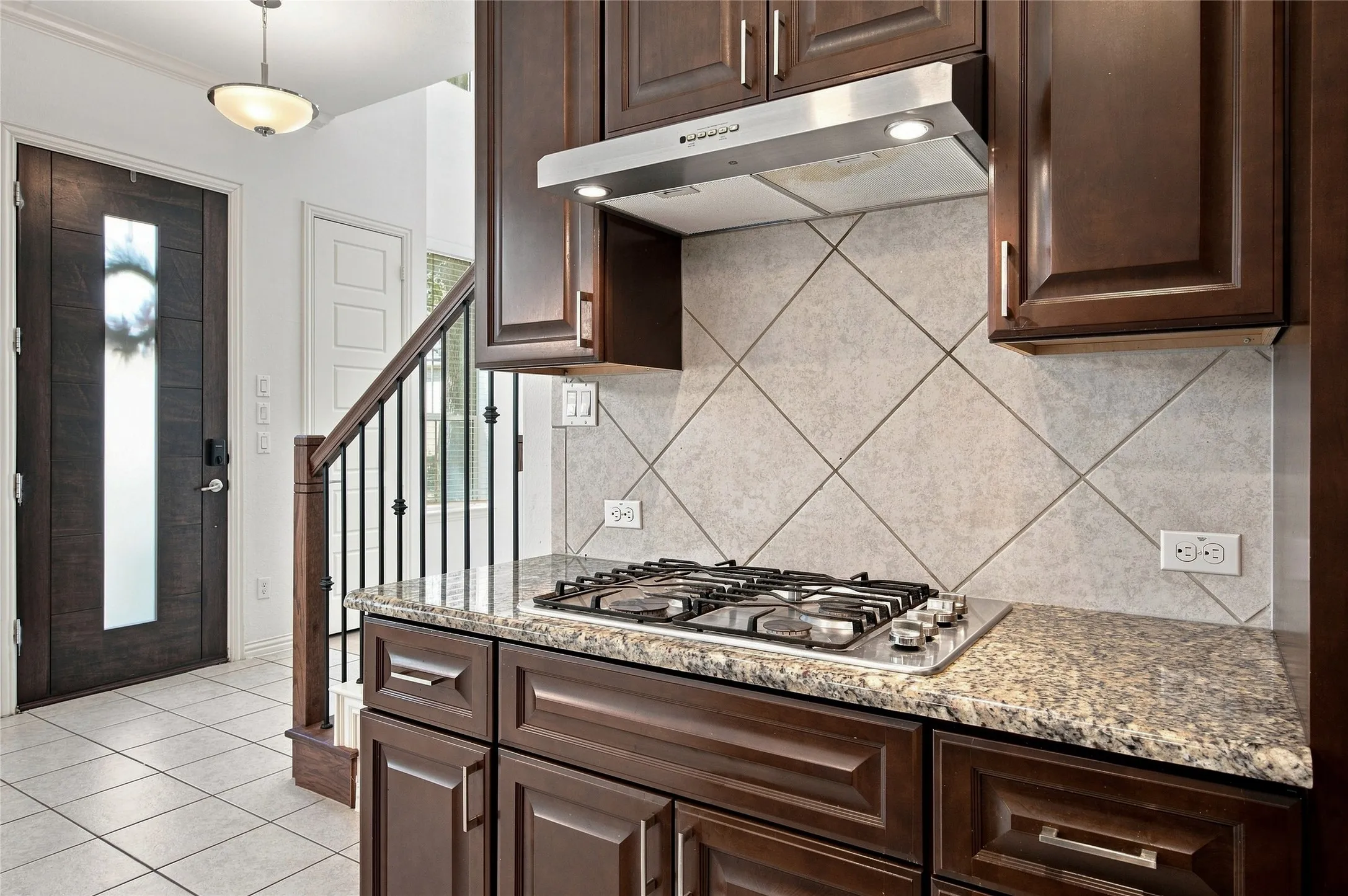Single Family Residence For Rent in Dallas County , 630 Patriot Lane, Irving, Texas 75060, 3 Bedroom, 3 Bathroom, 2 Garage spaces, 2,100 Sqft, built in 2020, mls#21380194, Real Estate Agent in Irving, Homes For Rent in Dallas county, Homes For Rent in Irving, Realtor in Irving Texas, Real Estate Brokerage Independent Realty Texas, Luminita Cordes Realtor