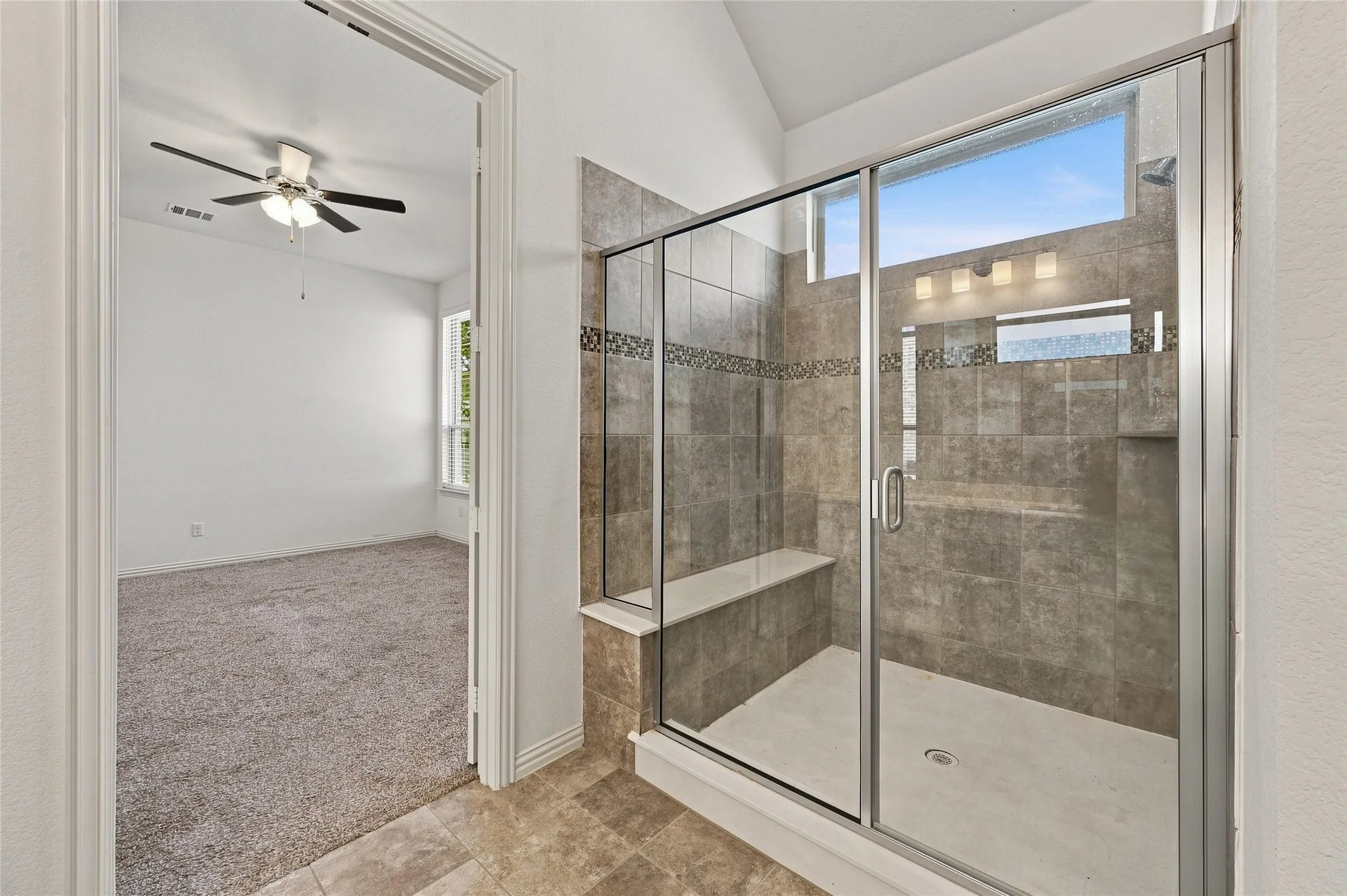 Single Family Residence For Rent in Dallas County , 630 Patriot Lane, Irving, Texas 75060, 3 Bedroom, 3 Bathroom, 2 Garage spaces, 2,100 Sqft, built in 2020, mls#21380194, Real Estate Agent in Irving, Homes For Rent in Dallas county, Homes For Rent in Irving, Realtor in Irving Texas, Real Estate Brokerage Independent Realty Texas, Luminita Cordes Realtor