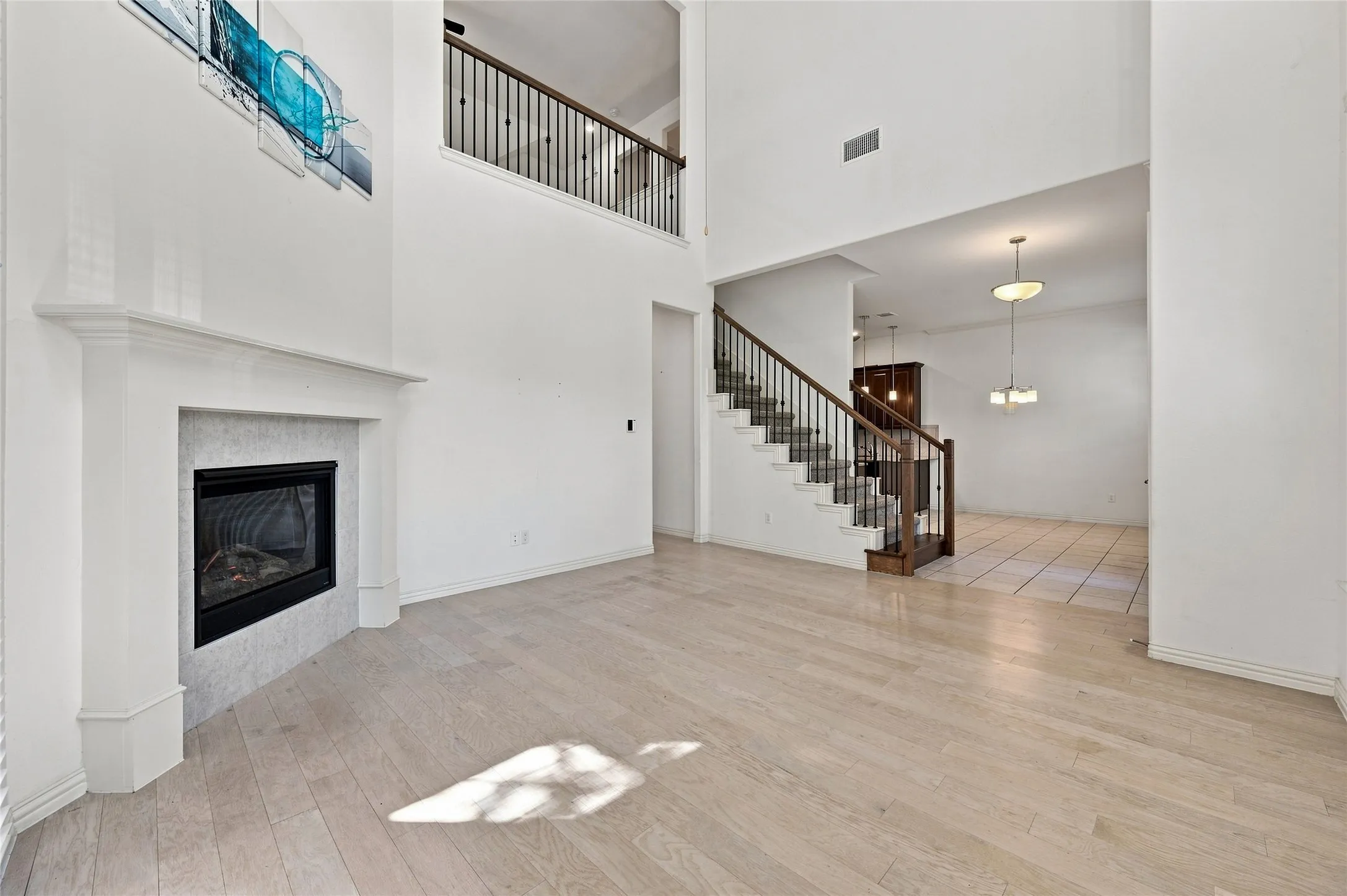 Single Family Residence For Rent in Dallas County , 630 Patriot Lane, Irving, Texas 75060, 3 Bedroom, 3 Bathroom, 2 Garage spaces, 2,100 Sqft, built in 2020, mls#21380194, Real Estate Agent in Irving, Homes For Rent in Dallas county, Homes For Rent in Irving, Realtor in Irving Texas, Real Estate Brokerage Independent Realty Texas, Luminita Cordes Realtor