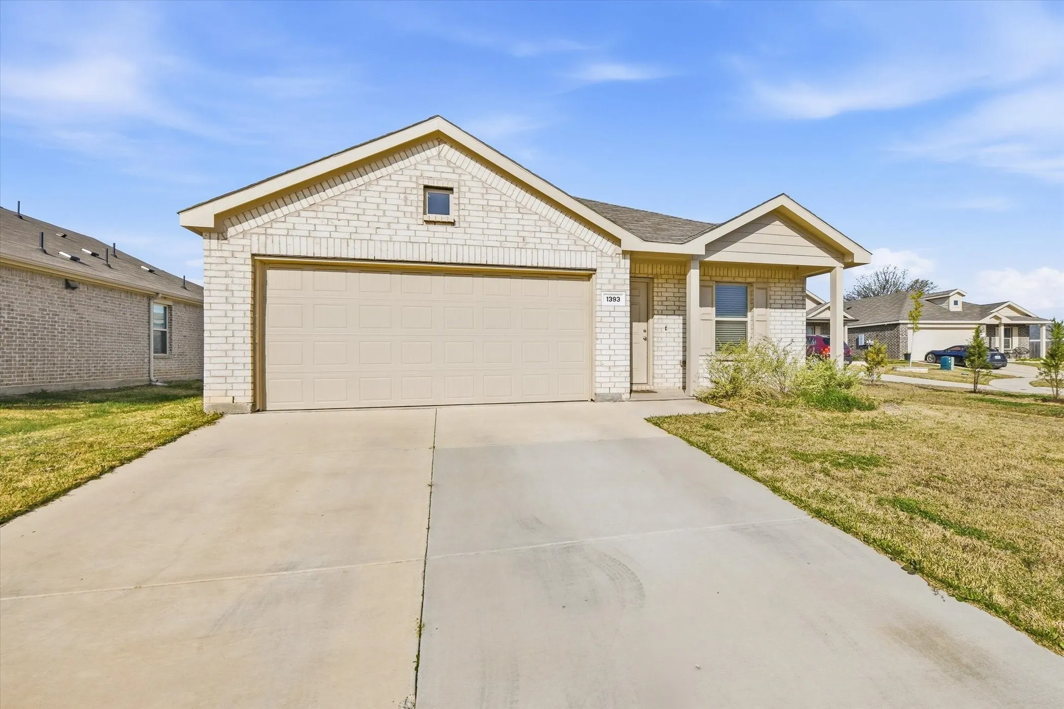 Single Family Residence For Rent in Tarrant County , 1393 Beach Drive, Pelican Bay, Texas 76020, 4 Bedroom, 4 Bathroom, 2 Garage spaces, 1,725 Sqft, built in 2022, mls#21380204, Real Estate Agent in Pelican Bay, Homes For Rent in Tarrant county, Homes For Rent in Pelican Bay, Realtor in Pelican Bay Texas, Real Estate Brokerage Independent Realty Texas, Luminita Cordes Realtor