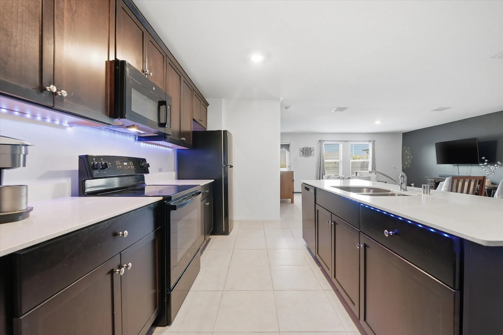 Single Family Residence For Rent in Tarrant County , 1393 Beach Drive, Pelican Bay, Texas 76020, 4 Bedroom, 4 Bathroom, 2 Garage spaces, 1,725 Sqft, built in 2022, mls#21380204, Real Estate Agent in Pelican Bay, Homes For Rent in Tarrant county, Homes For Rent in Pelican Bay, Realtor in Pelican Bay Texas, Real Estate Brokerage Independent Realty Texas, Luminita Cordes Realtor