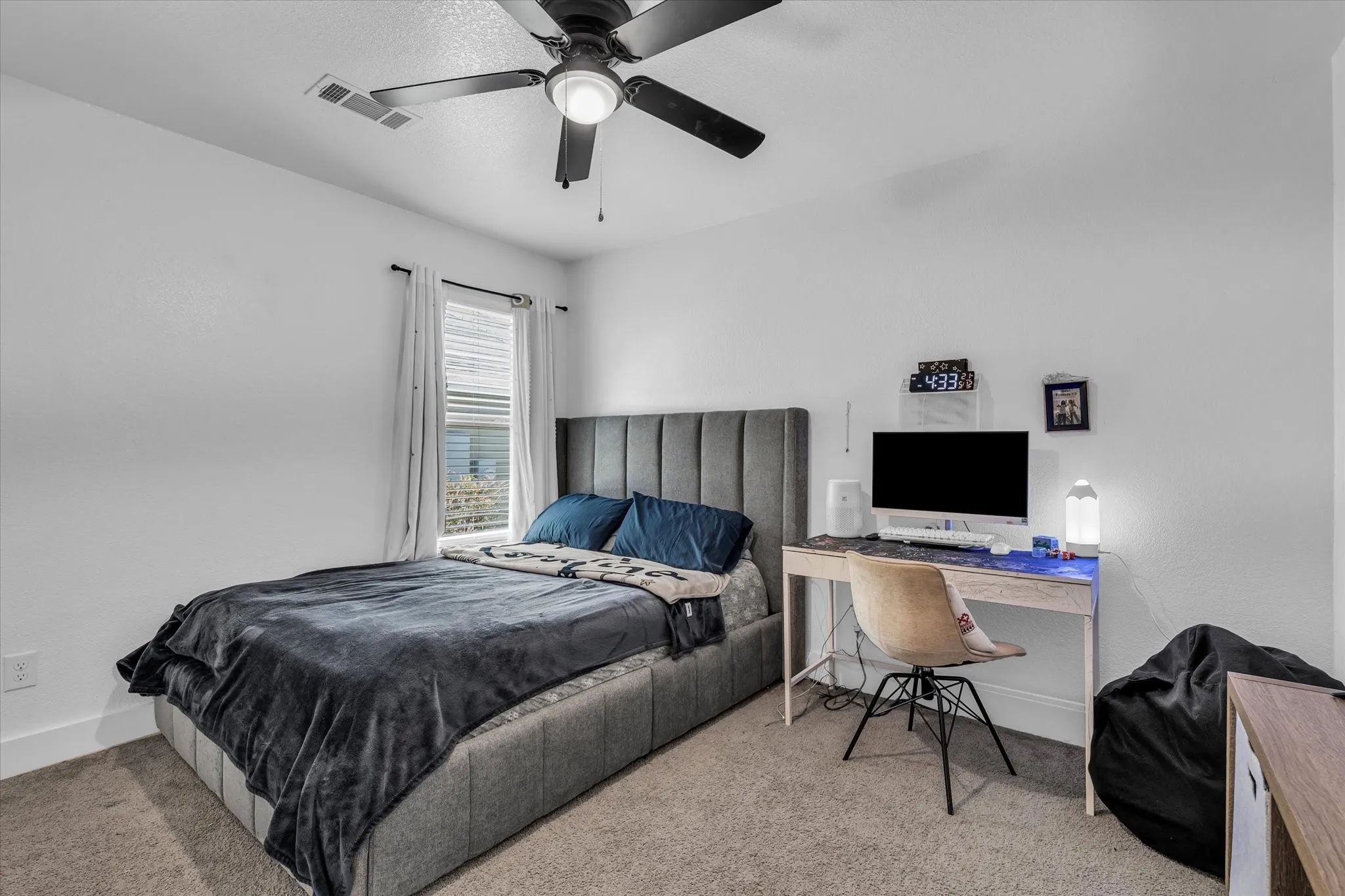 Single Family Residence For Rent in Mc Lennan County , 10804 Aurora Drive, Waco, Texas 76708, 3 Bedroom, 2 Bathroom, 2 Garage spaces, 1,875 Sqft, built in 2015, mls#21380200, Real Estate Agent in Waco, Homes For Rent in Mc Lennan county, Homes For Rent in Waco, Realtor in Waco Texas, Real Estate Brokerage Independent Realty Texas, Luminita Cordes Realtor