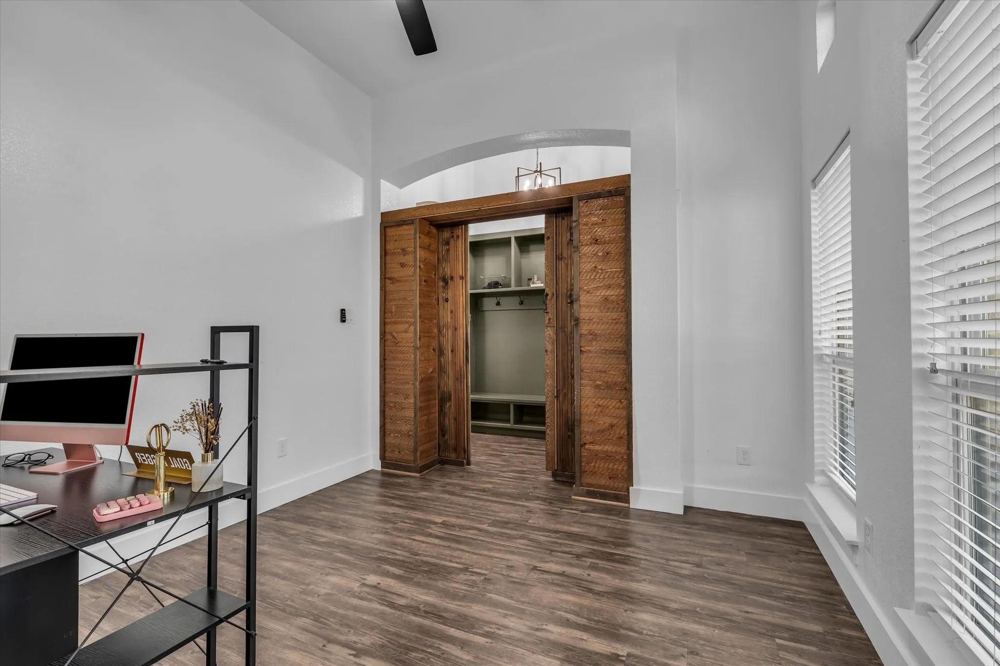 Single Family Residence For Rent in Mc Lennan County , 10804 Aurora Drive, Waco, Texas 76708, 3 Bedroom, 2 Bathroom, 2 Garage spaces, 1,875 Sqft, built in 2015, mls#21380200, Real Estate Agent in Waco, Homes For Rent in Mc Lennan county, Homes For Rent in Waco, Realtor in Waco Texas, Real Estate Brokerage Independent Realty Texas, Luminita Cordes Realtor