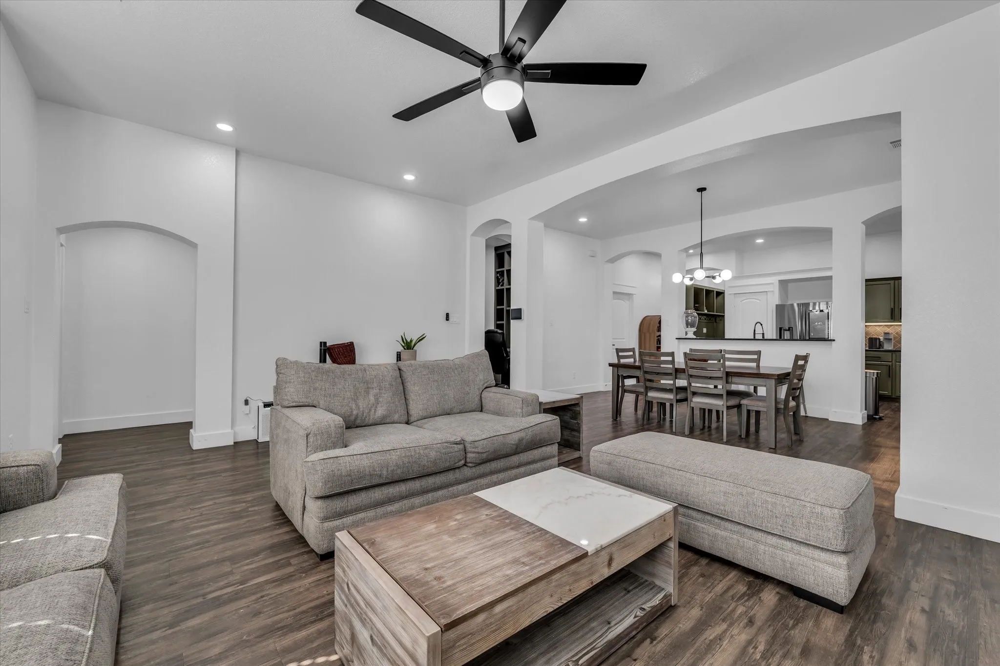 Single Family Residence For Rent in Mc Lennan County , 10804 Aurora Drive, Waco, Texas 76708, 3 Bedroom, 2 Bathroom, 2 Garage spaces, 1,875 Sqft, built in 2015, mls#21380200, Real Estate Agent in Waco, Homes For Rent in Mc Lennan county, Homes For Rent in Waco, Realtor in Waco Texas, Real Estate Brokerage Independent Realty Texas, Luminita Cordes Realtor