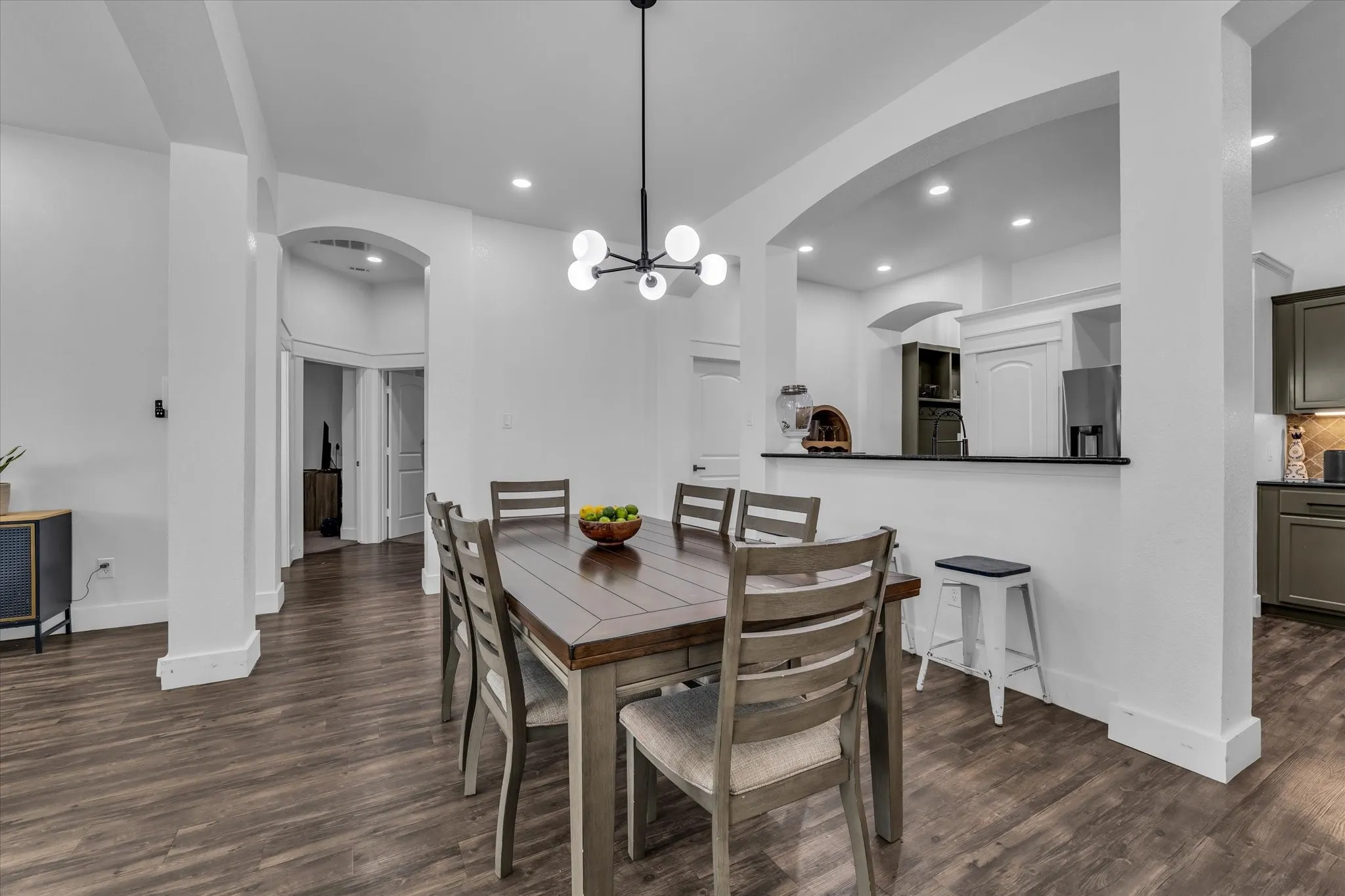 Single Family Residence For Rent in Mc Lennan County , 10804 Aurora Drive, Waco, Texas 76708, 3 Bedroom, 2 Bathroom, 2 Garage spaces, 1,875 Sqft, built in 2015, mls#21380200, Real Estate Agent in Waco, Homes For Rent in Mc Lennan county, Homes For Rent in Waco, Realtor in Waco Texas, Real Estate Brokerage Independent Realty Texas, Luminita Cordes Realtor