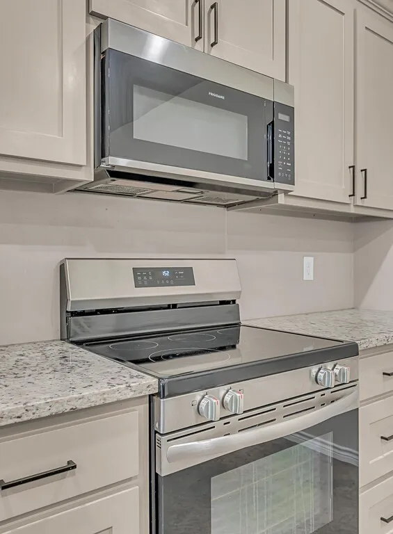Single Family Residence For Sale in Mc Lennan County , 702 N College Street, West, Texas 76691, 3 Bedroom, 2 Bathroom, 2 Garage spaces, 1,512 Sqft, built in 2024, mls#21377893, Real Estate Agent in West, Homes For Sale in Mc Lennan county, Homes For Sale in West, Realtor in West Texas, Real Estate Brokerage Independent Realty Texas, Luminita Cordes Realtor