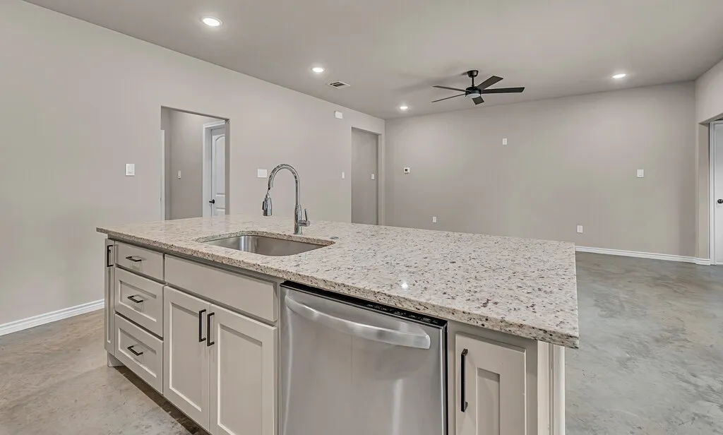 Single Family Residence For Sale in Mc Lennan County , 702 N College Street, West, Texas 76691, 3 Bedroom, 2 Bathroom, 2 Garage spaces, 1,512 Sqft, built in 2024, mls#21377893, Real Estate Agent in West, Homes For Sale in Mc Lennan county, Homes For Sale in West, Realtor in West Texas, Real Estate Brokerage Independent Realty Texas, Luminita Cordes Realtor