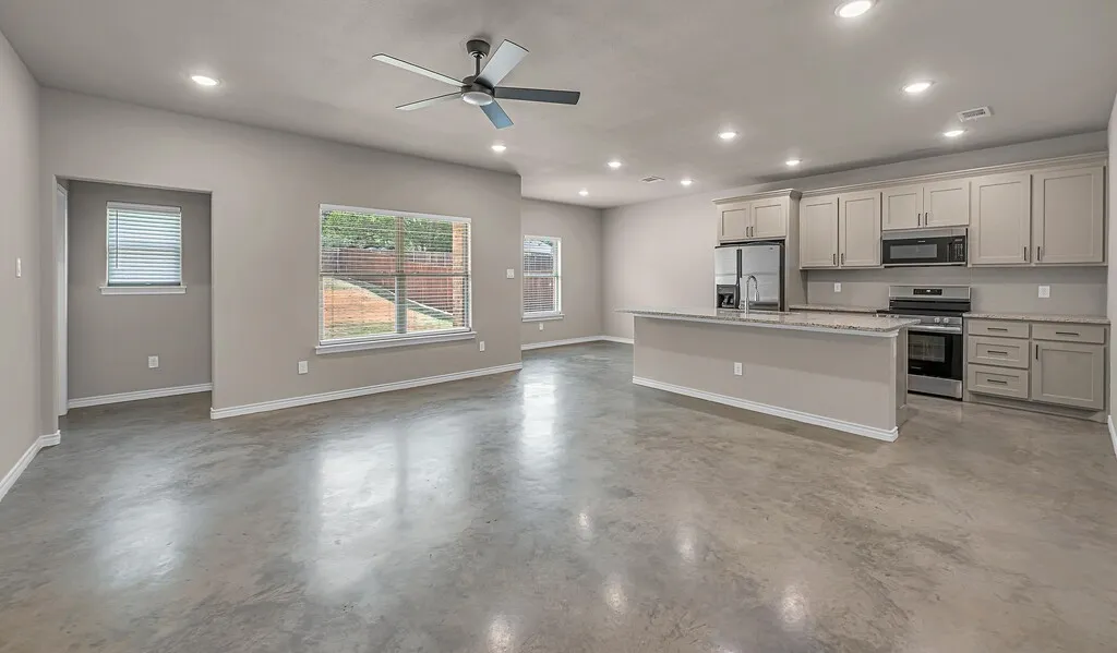 Single Family Residence For Sale in Mc Lennan County , 702 N College Street, West, Texas 76691, 3 Bedroom, 2 Bathroom, 2 Garage spaces, 1,512 Sqft, built in 2024, mls#21377893, Real Estate Agent in West, Homes For Sale in Mc Lennan county, Homes For Sale in West, Realtor in West Texas, Real Estate Brokerage Independent Realty Texas, Luminita Cordes Realtor