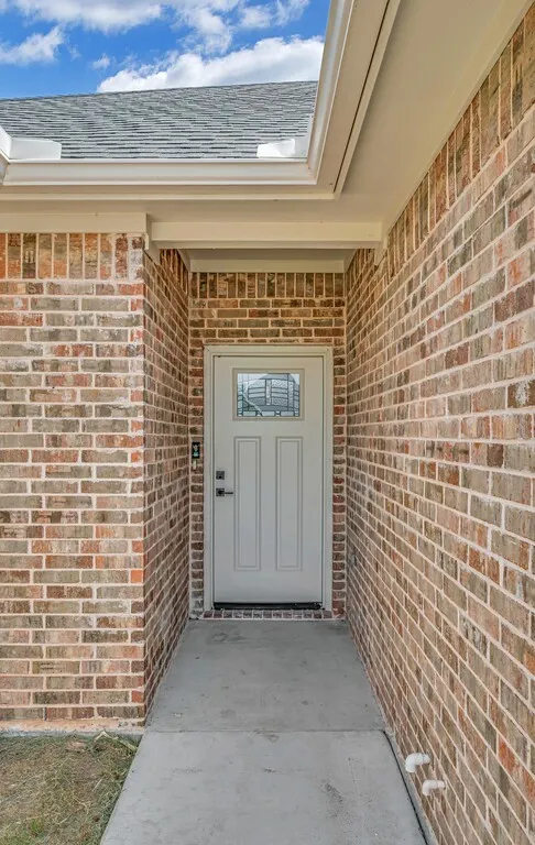 Single Family Residence For Sale in Mc Lennan County , 702 N College Street, West, Texas 76691, 3 Bedroom, 2 Bathroom, 2 Garage spaces, 1,512 Sqft, built in 2024, mls#21377893, Real Estate Agent in West, Homes For Sale in Mc Lennan county, Homes For Sale in West, Realtor in West Texas, Real Estate Brokerage Independent Realty Texas, Luminita Cordes Realtor