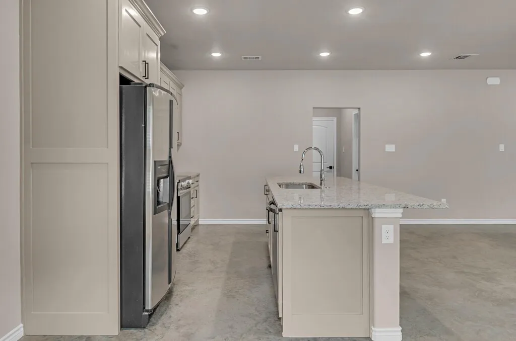 Single Family Residence For Sale in Mc Lennan County , 702 N College Street, West, Texas 76691, 3 Bedroom, 2 Bathroom, 2 Garage spaces, 1,512 Sqft, built in 2024, mls#21377893, Real Estate Agent in West, Homes For Sale in Mc Lennan county, Homes For Sale in West, Realtor in West Texas, Real Estate Brokerage Independent Realty Texas, Luminita Cordes Realtor