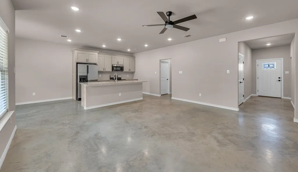 Single Family Residence For Sale in Mc Lennan County , 702 N College Street, West, Texas 76691, 3 Bedroom, 2 Bathroom, 2 Garage spaces, 1,512 Sqft, built in 2024, mls#21377893, Real Estate Agent in West, Homes For Sale in Mc Lennan county, Homes For Sale in West, Realtor in West Texas, Real Estate Brokerage Independent Realty Texas, Luminita Cordes Realtor