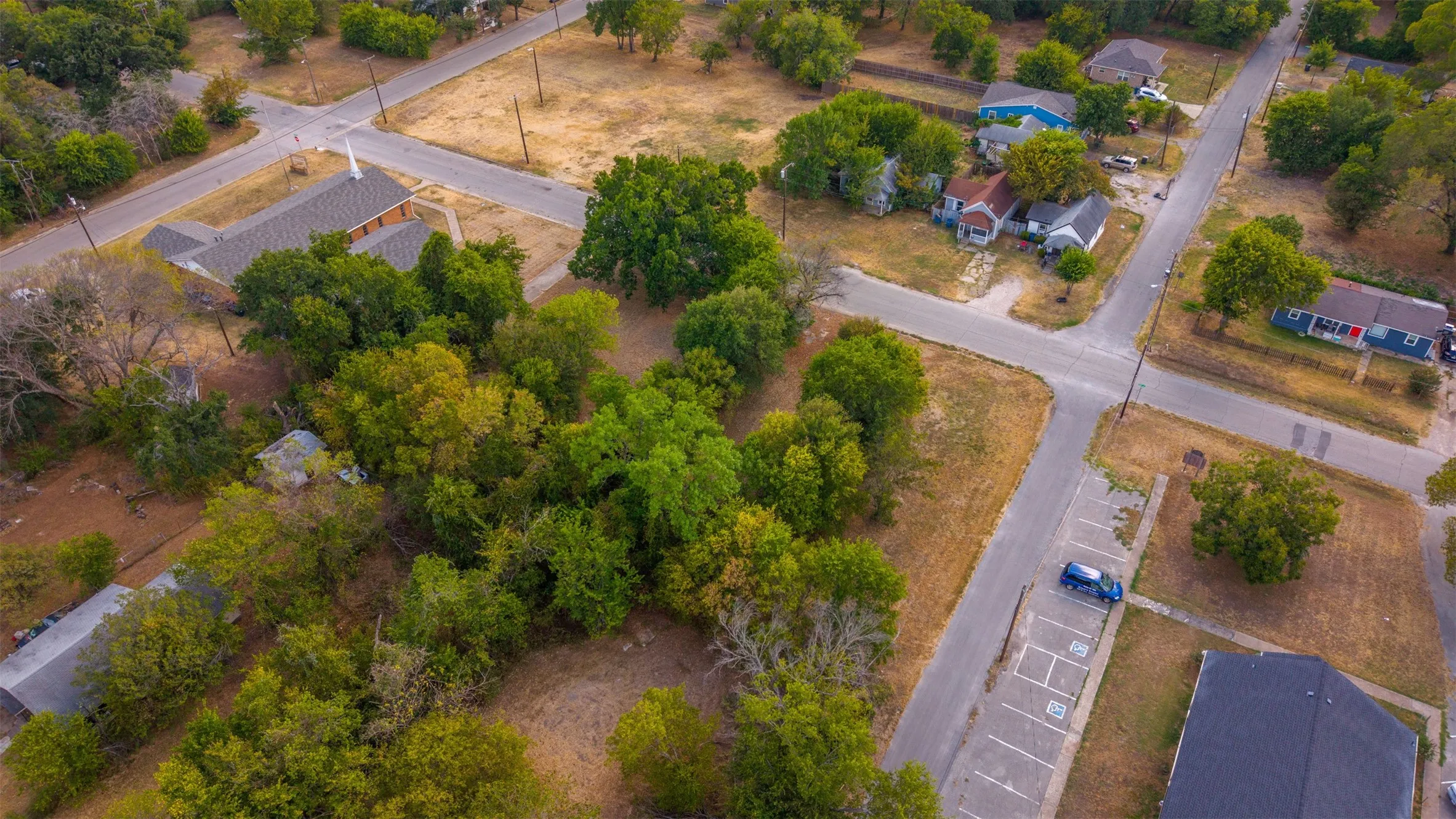 Unimproved Land For Sale in Navarro County , 417 N 3rd Street, Corsicana, Texas 75110, 0, 0, Garage spaces, 0 Sqft, built in 0, mls#21377848, Real Estate Agent in Corsicana, Homes For Sale in Navarro county, Homes For Sale in Corsicana, Realtor in Corsicana Texas, Real Estate Brokerage Independent Realty Texas, Luminita Cordes Realtor