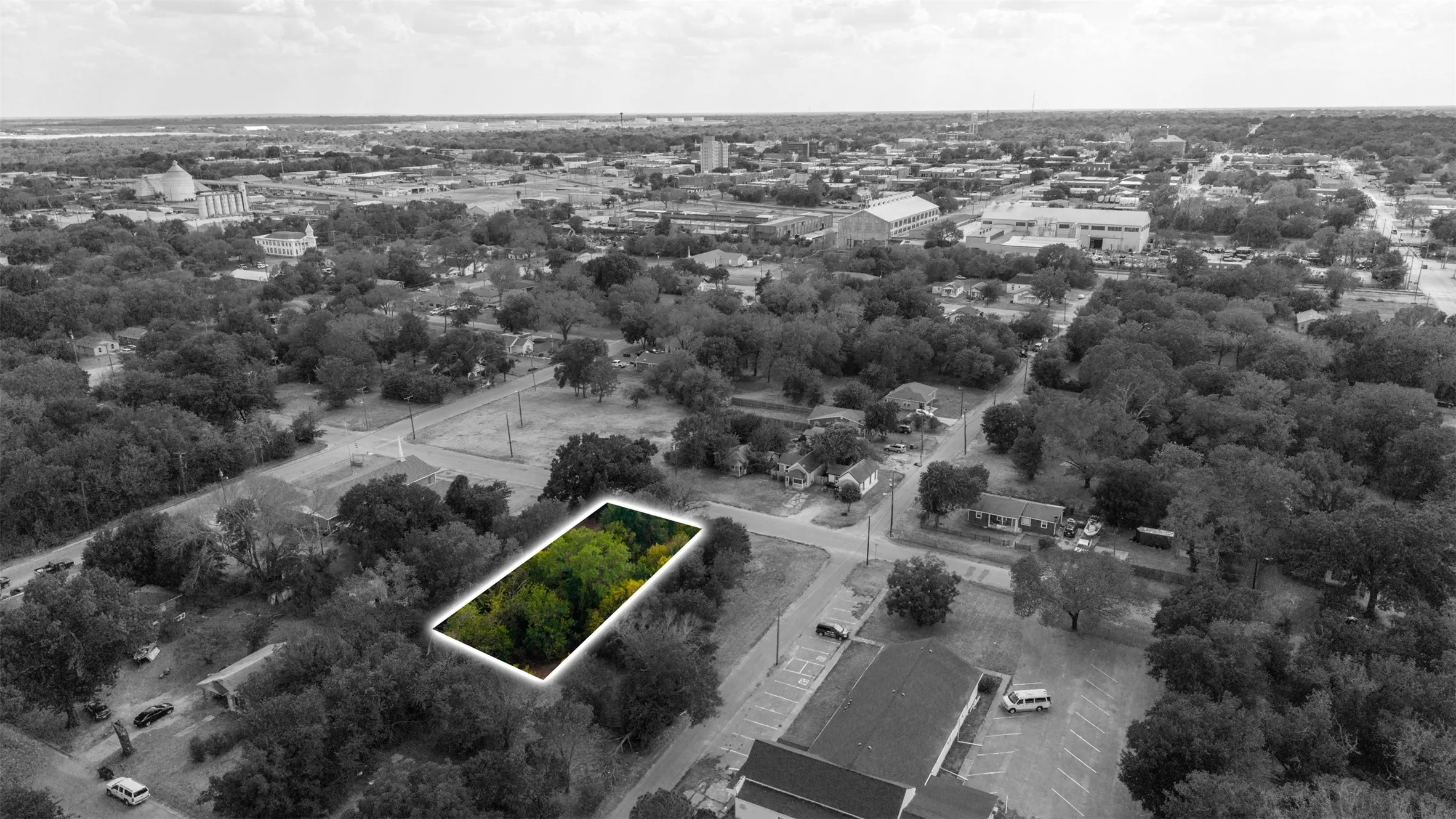 Unimproved Land For Sale in Navarro County , 417 N 3rd Street, Corsicana, Texas 75110, 0, 0, Garage spaces, 0 Sqft, built in 0, mls#21377848, Real Estate Agent in Corsicana, Homes For Sale in Navarro county, Homes For Sale in Corsicana, Realtor in Corsicana Texas, Real Estate Brokerage Independent Realty Texas, Luminita Cordes Realtor