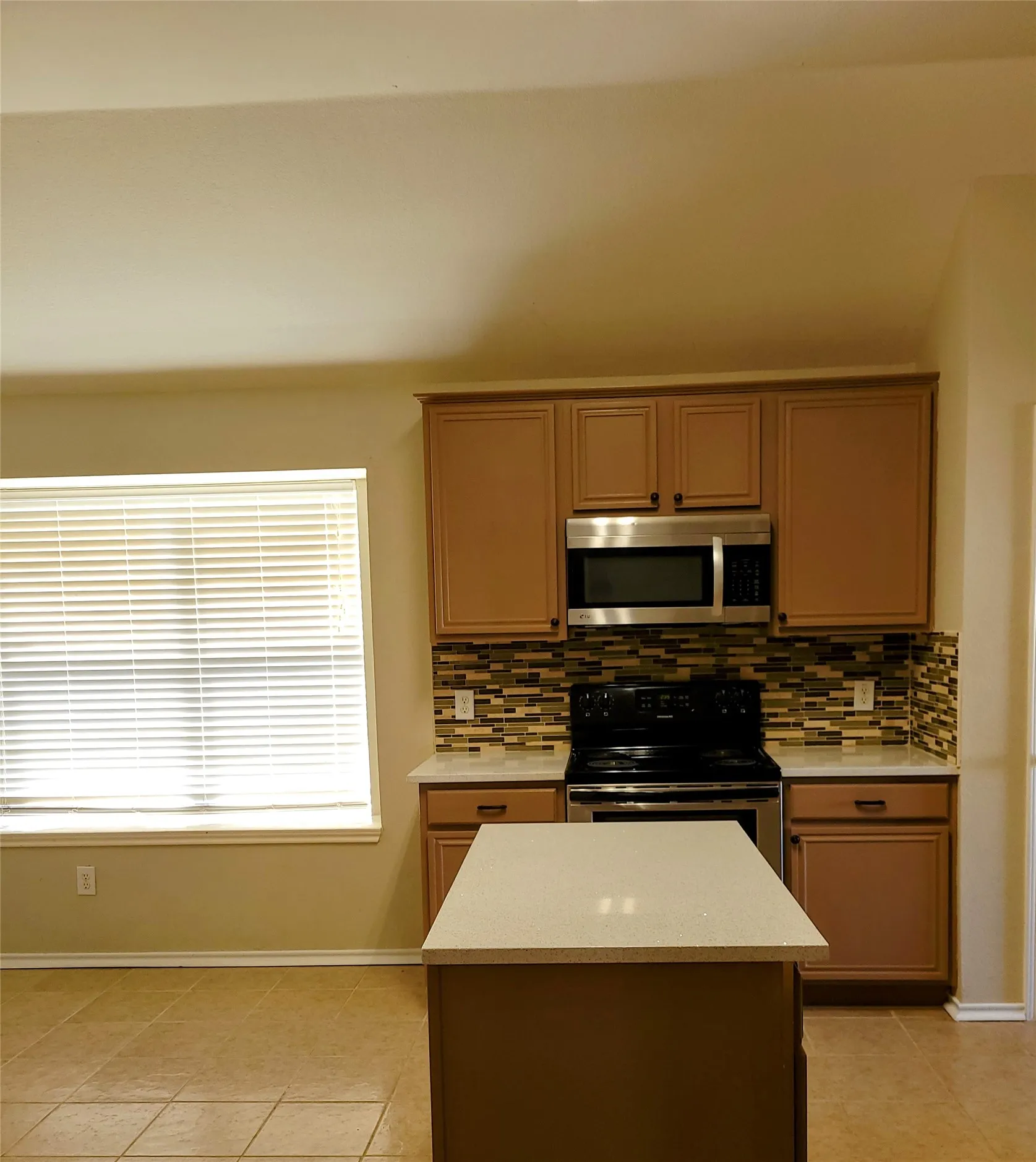 Single Family Residence For Rent in Collin County , 5598 Carrington Drive, Richardson, Texas 75082, 3 Bedroom, 2 Bathroom, 2 Garage spaces, 1,681 Sqft, built in 1998, mls#21380236, Real Estate Agent in Richardson, Homes For Rent in Collin county, Homes For Rent in Richardson, Realtor in Richardson Texas, Real Estate Brokerage Independent Realty Texas, Luminita Cordes Realtor