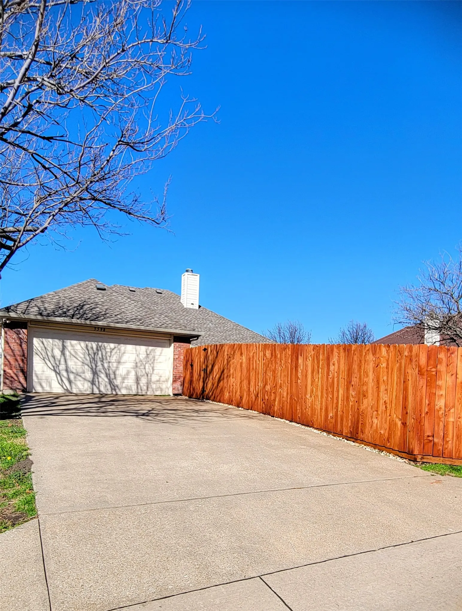 Single Family Residence For Rent in Collin County , 5598 Carrington Drive, Richardson, Texas 75082, 3 Bedroom, 2 Bathroom, 2 Garage spaces, 1,681 Sqft, built in 1998, mls#21380236, Real Estate Agent in Richardson, Homes For Rent in Collin county, Homes For Rent in Richardson, Realtor in Richardson Texas, Real Estate Brokerage Independent Realty Texas, Luminita Cordes Realtor