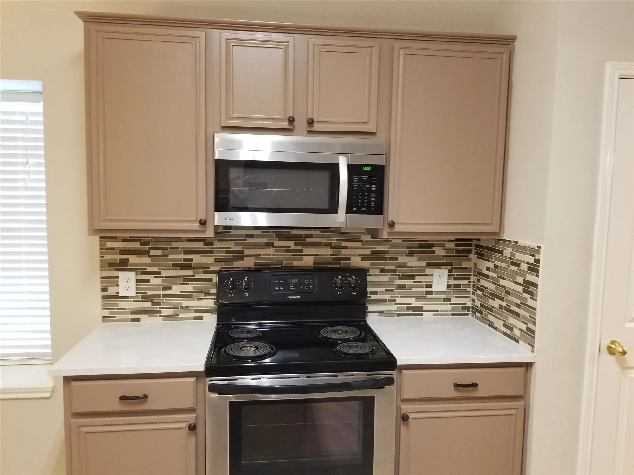Single Family Residence For Rent in Collin County , 5598 Carrington Drive, Richardson, Texas 75082, 3 Bedroom, 2 Bathroom, 2 Garage spaces, 1,681 Sqft, built in 1998, mls#21380236, Real Estate Agent in Richardson, Homes For Rent in Collin county, Homes For Rent in Richardson, Realtor in Richardson Texas, Real Estate Brokerage Independent Realty Texas, Luminita Cordes Realtor